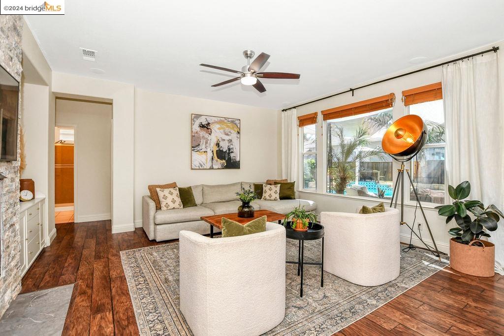 132 Cottage Grove Dr