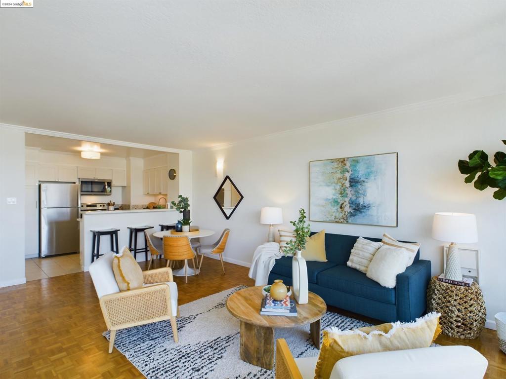 320 Lee St 903