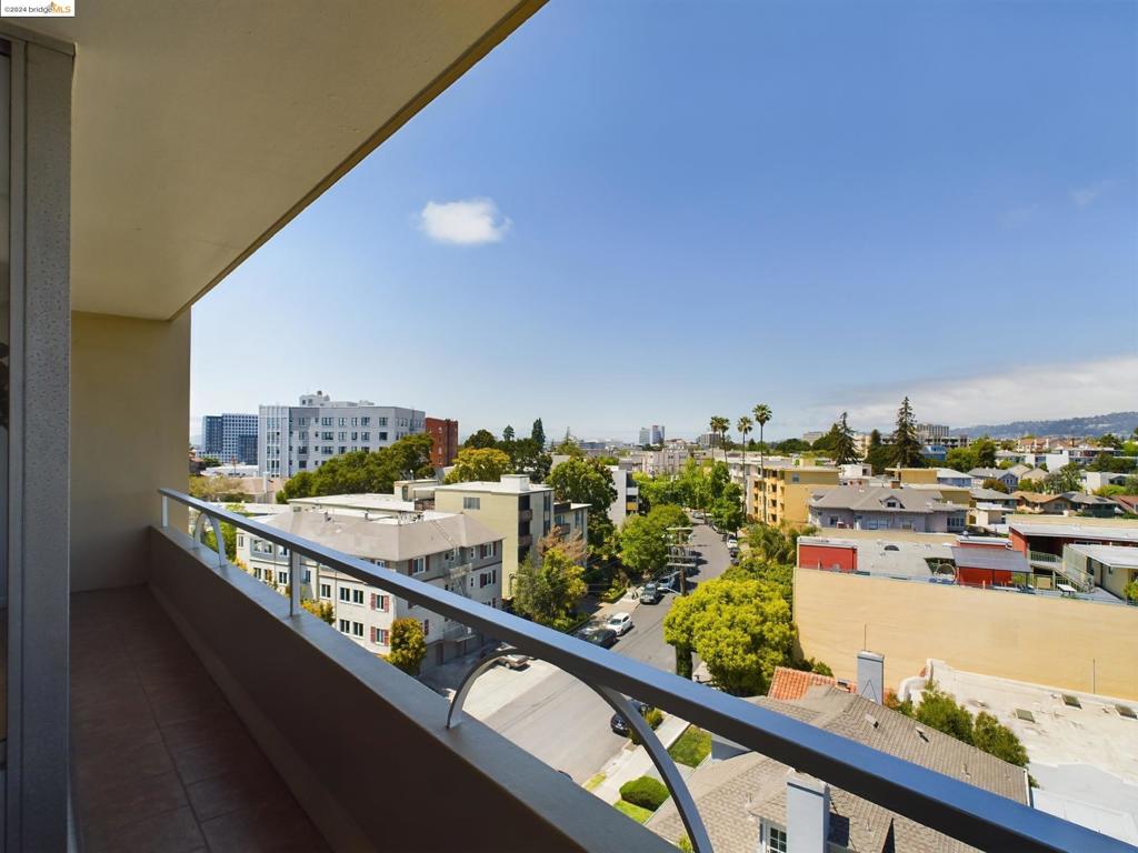 320 Lee St 903