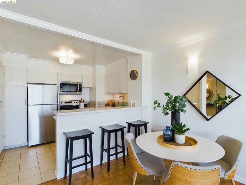 320 Lee St 903