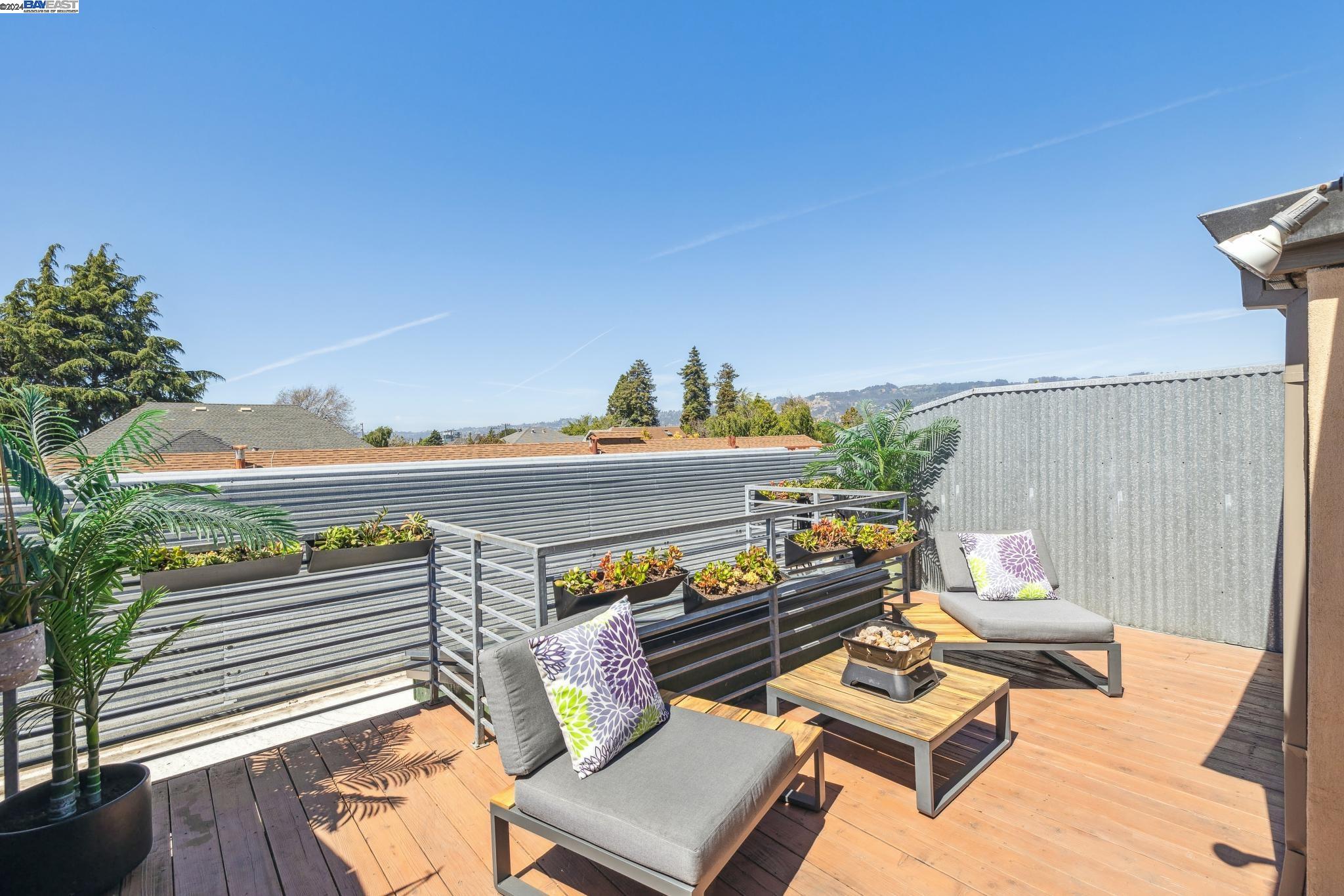 1250 Powell St # 9