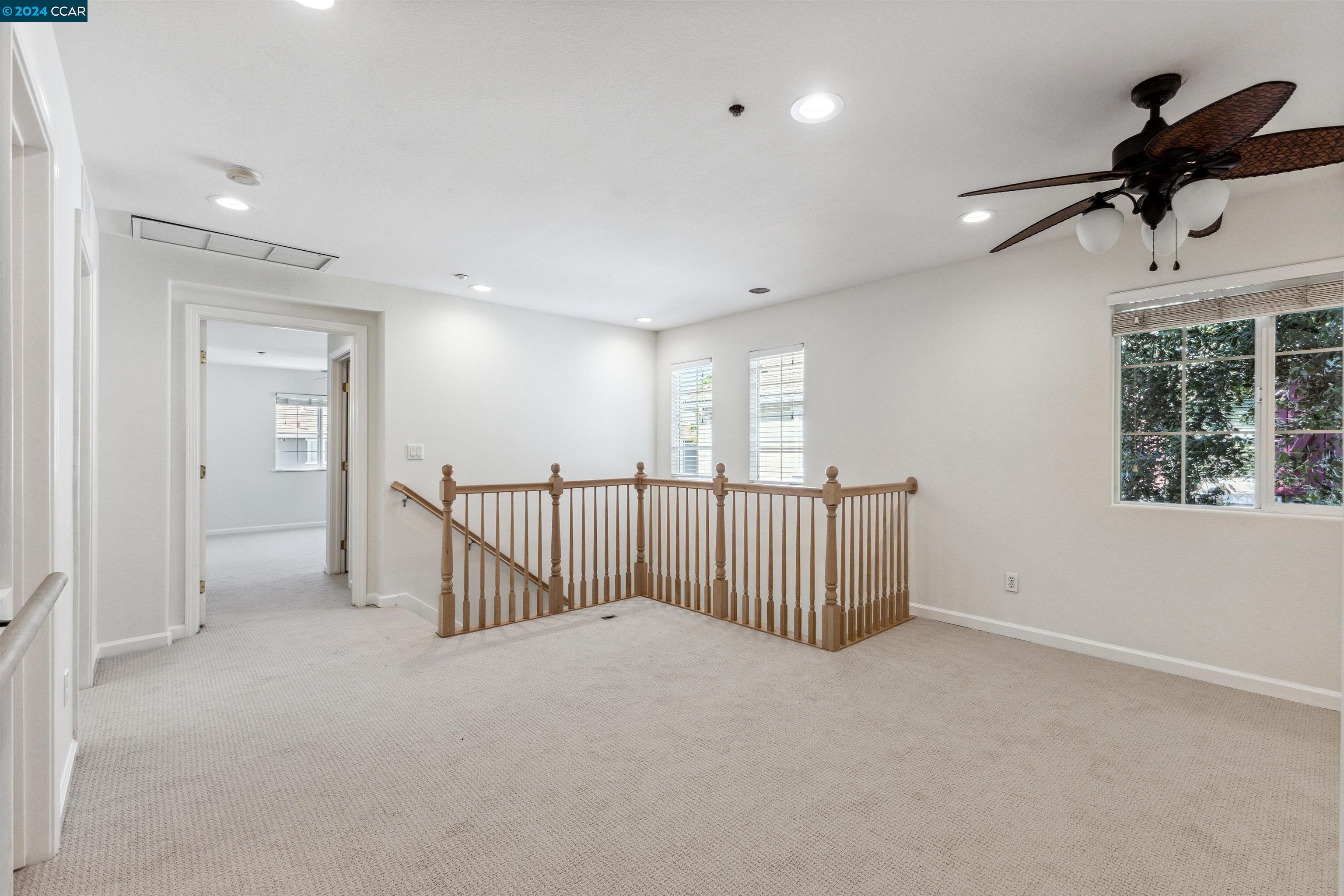 227 Washington Dr