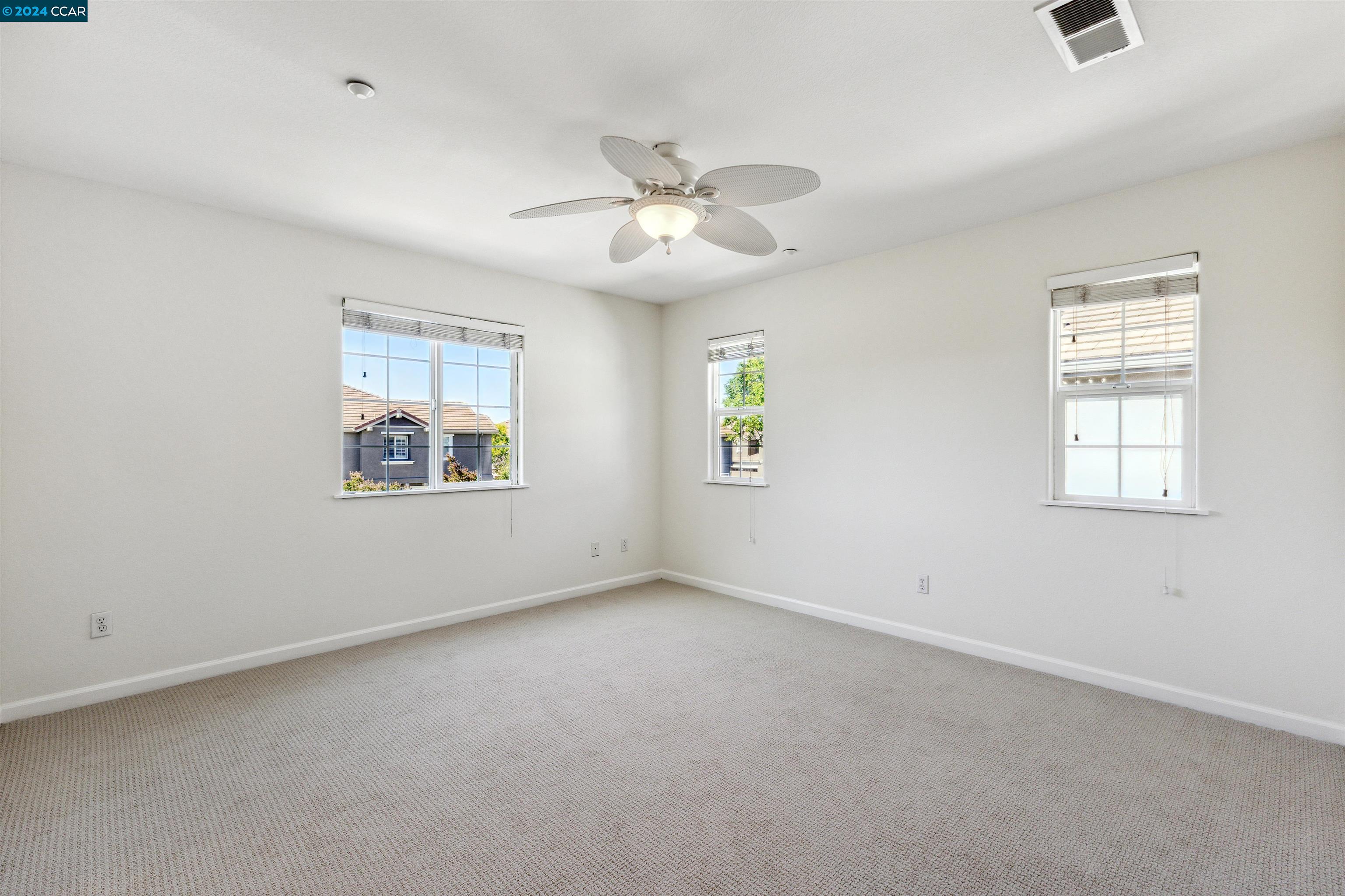 227 Washington Dr