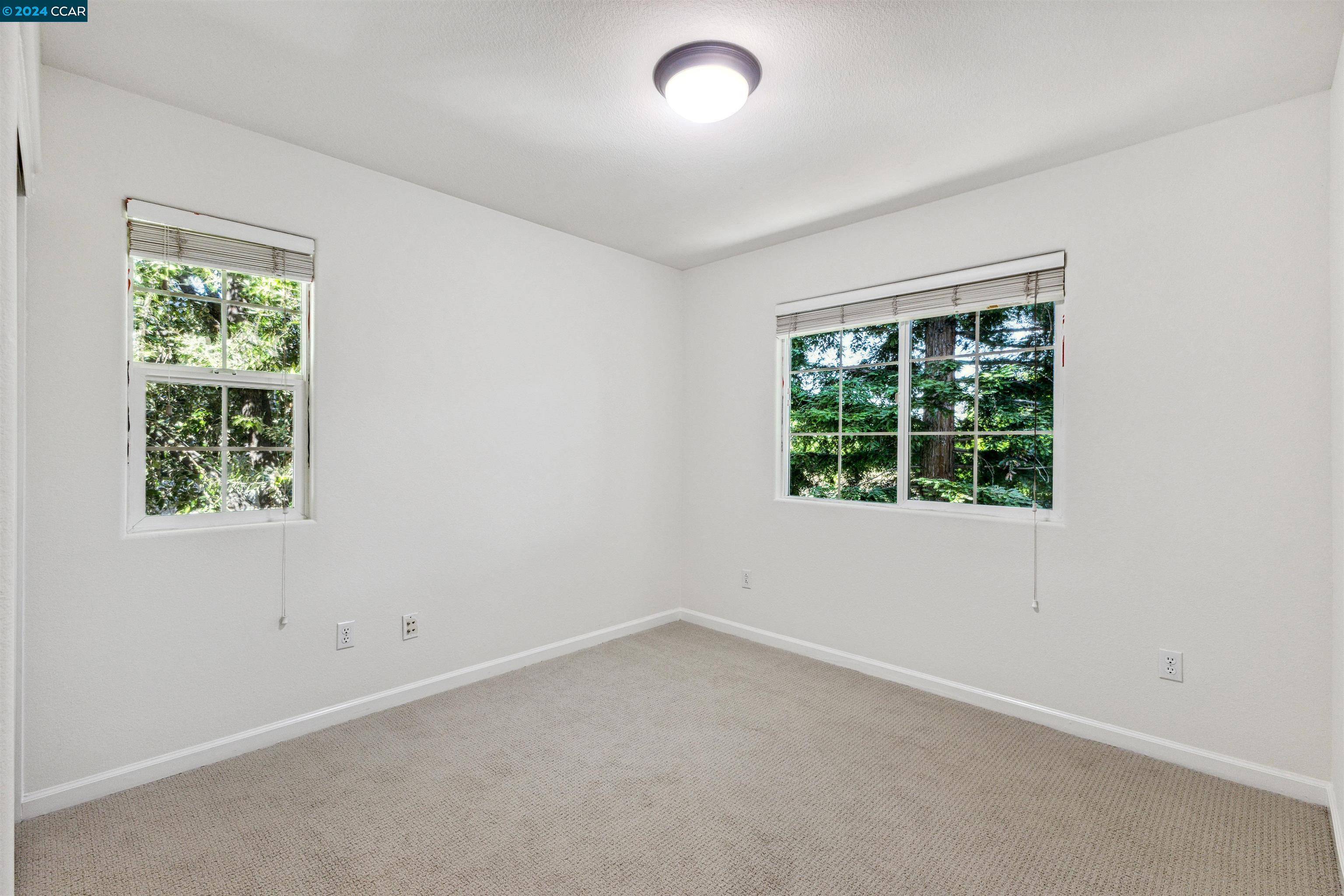 227 Washington Dr