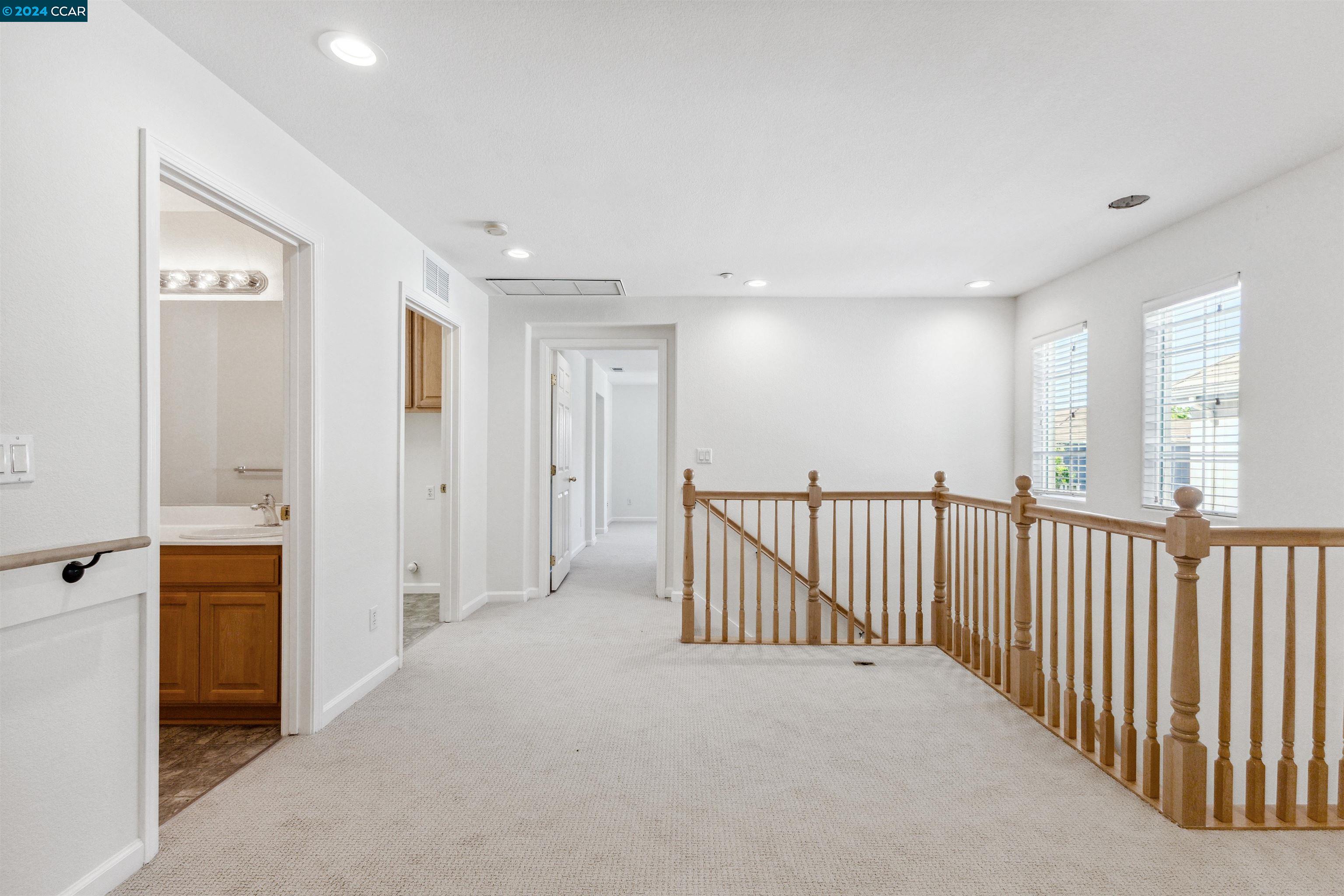 227 Washington Dr