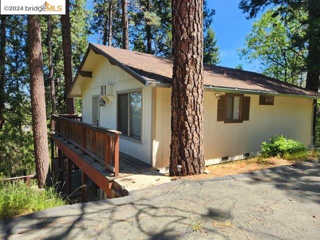 12869 Mueller Dr