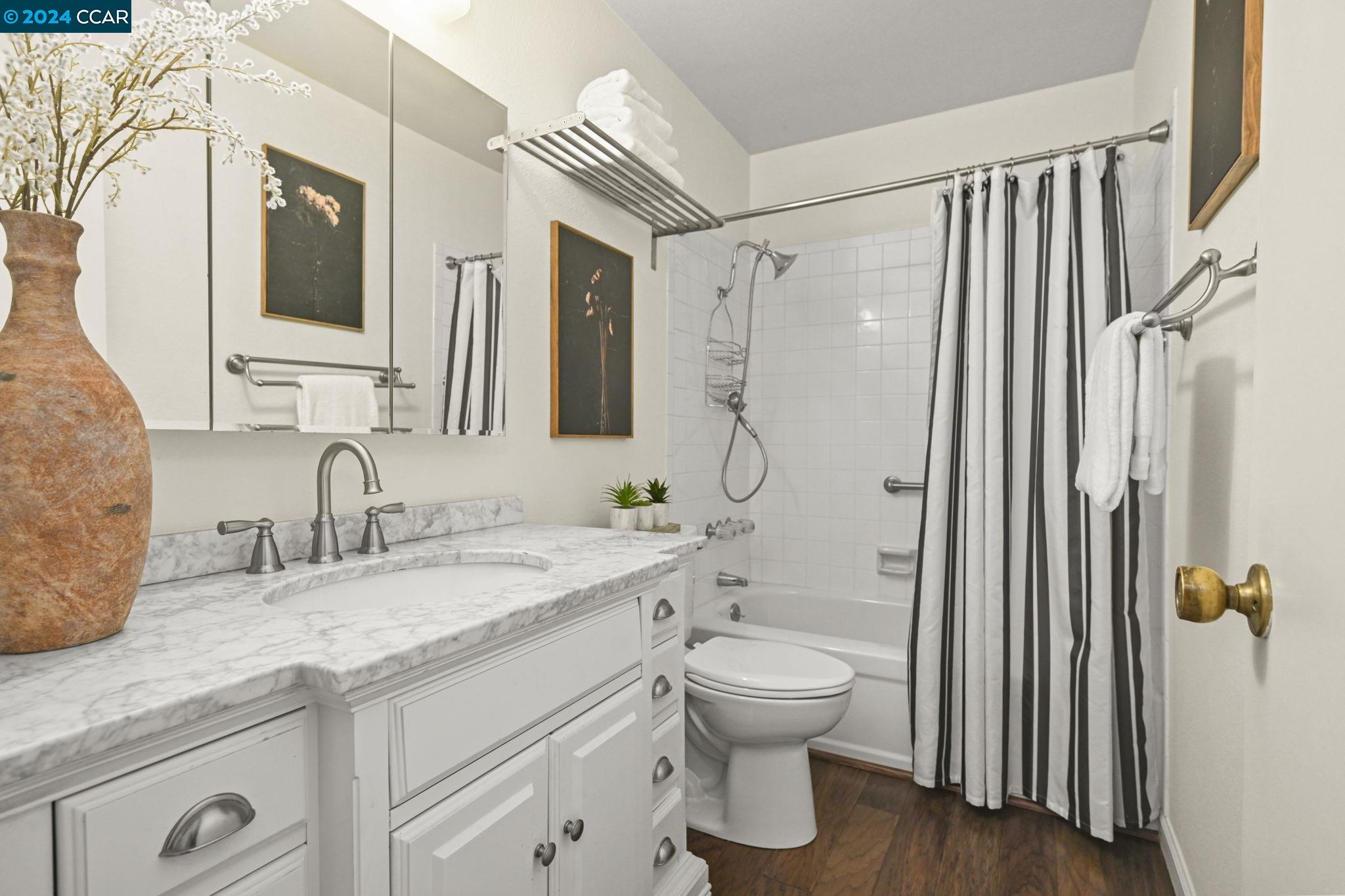 122 Summerside Cir