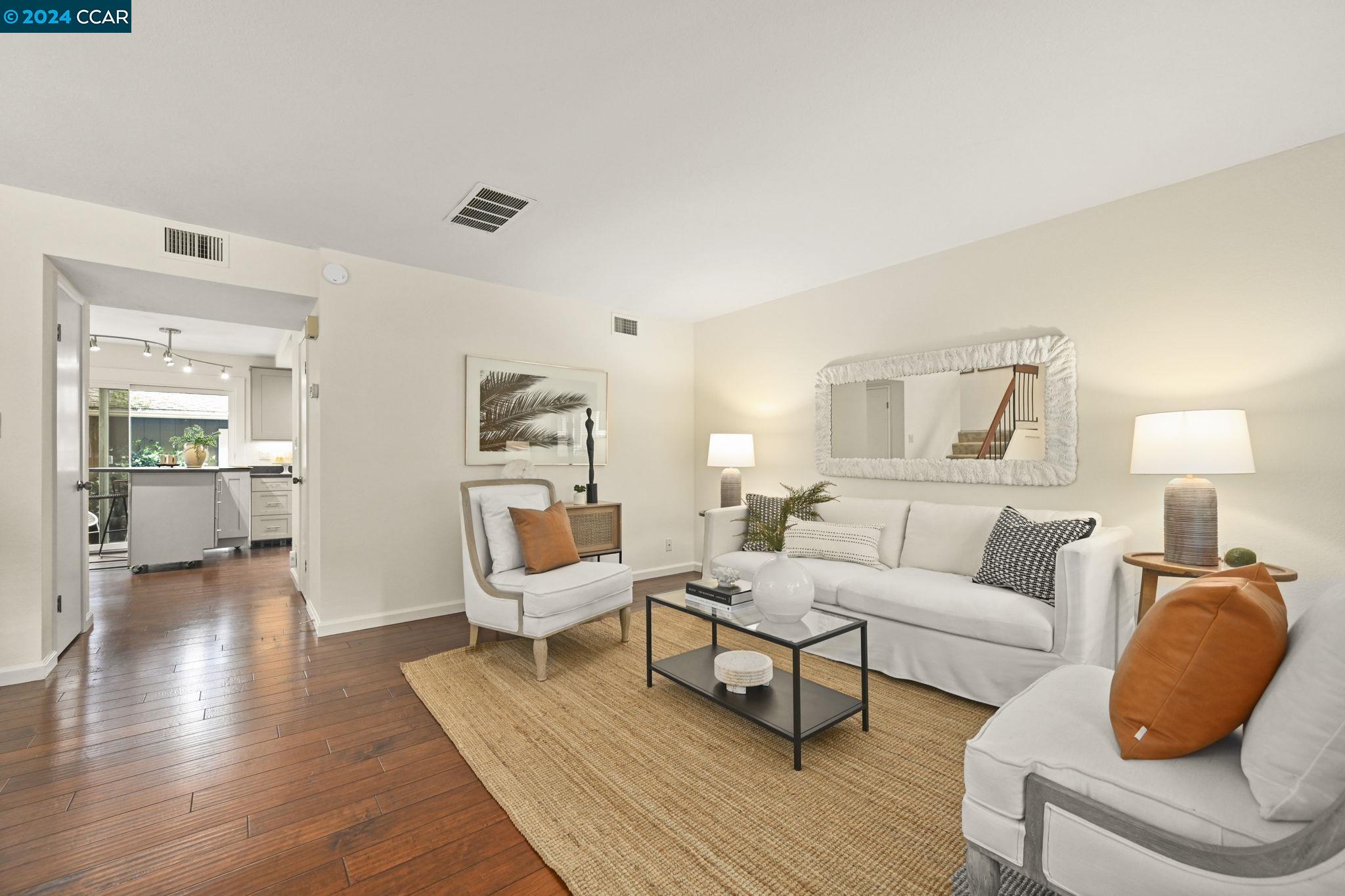 122 Summerside Cir
