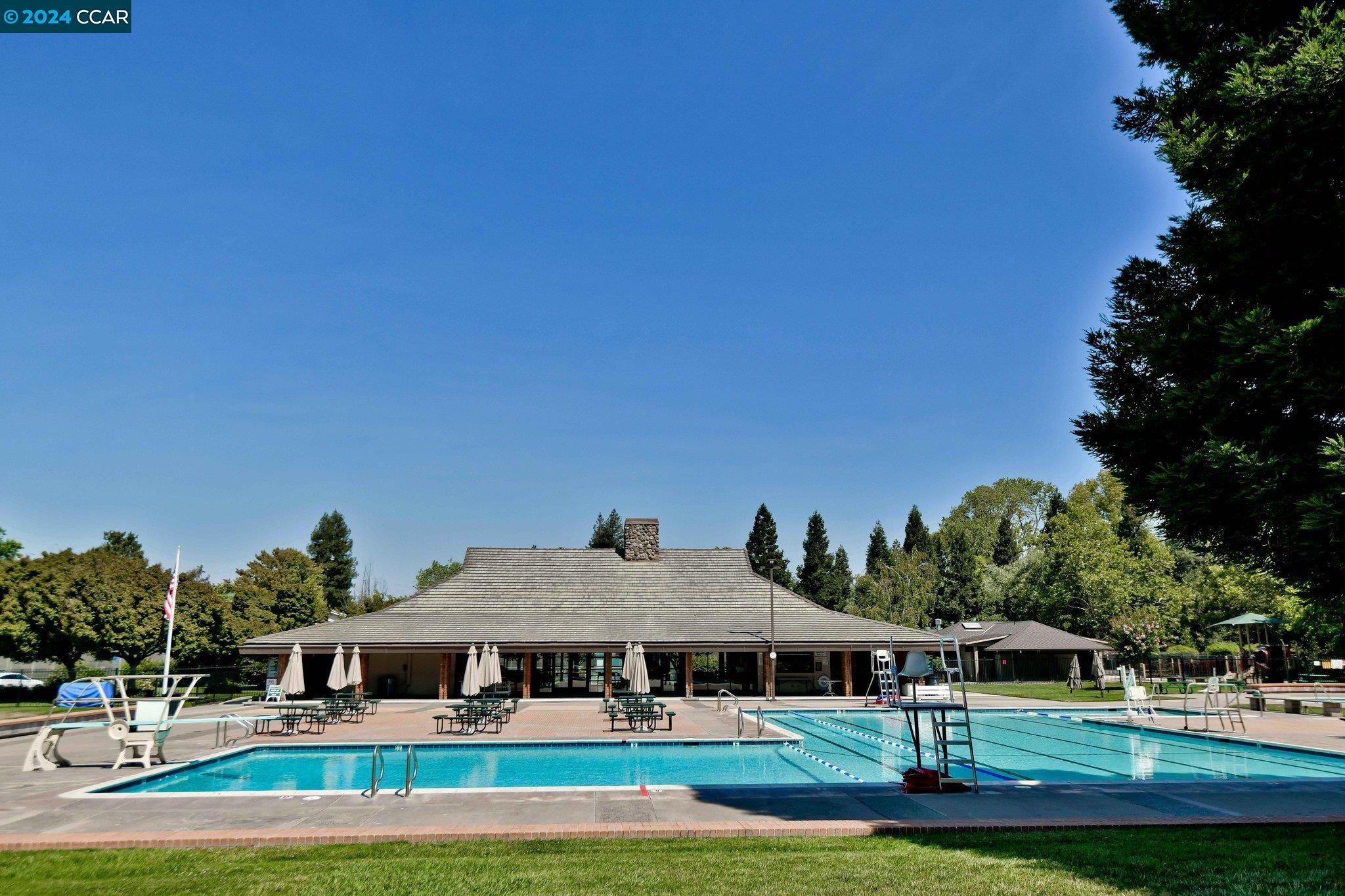 122 Summerside Cir