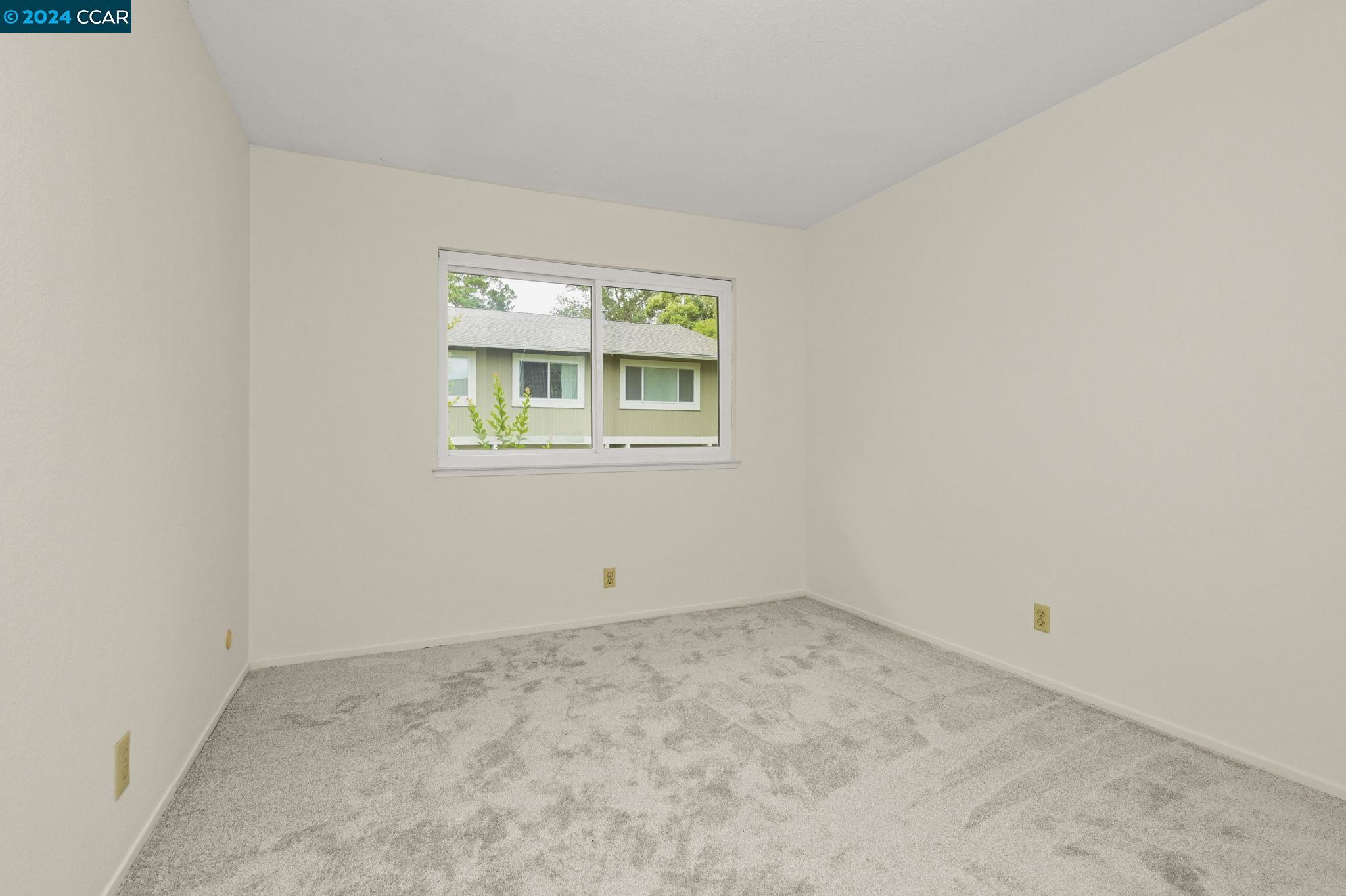122 Summerside Cir