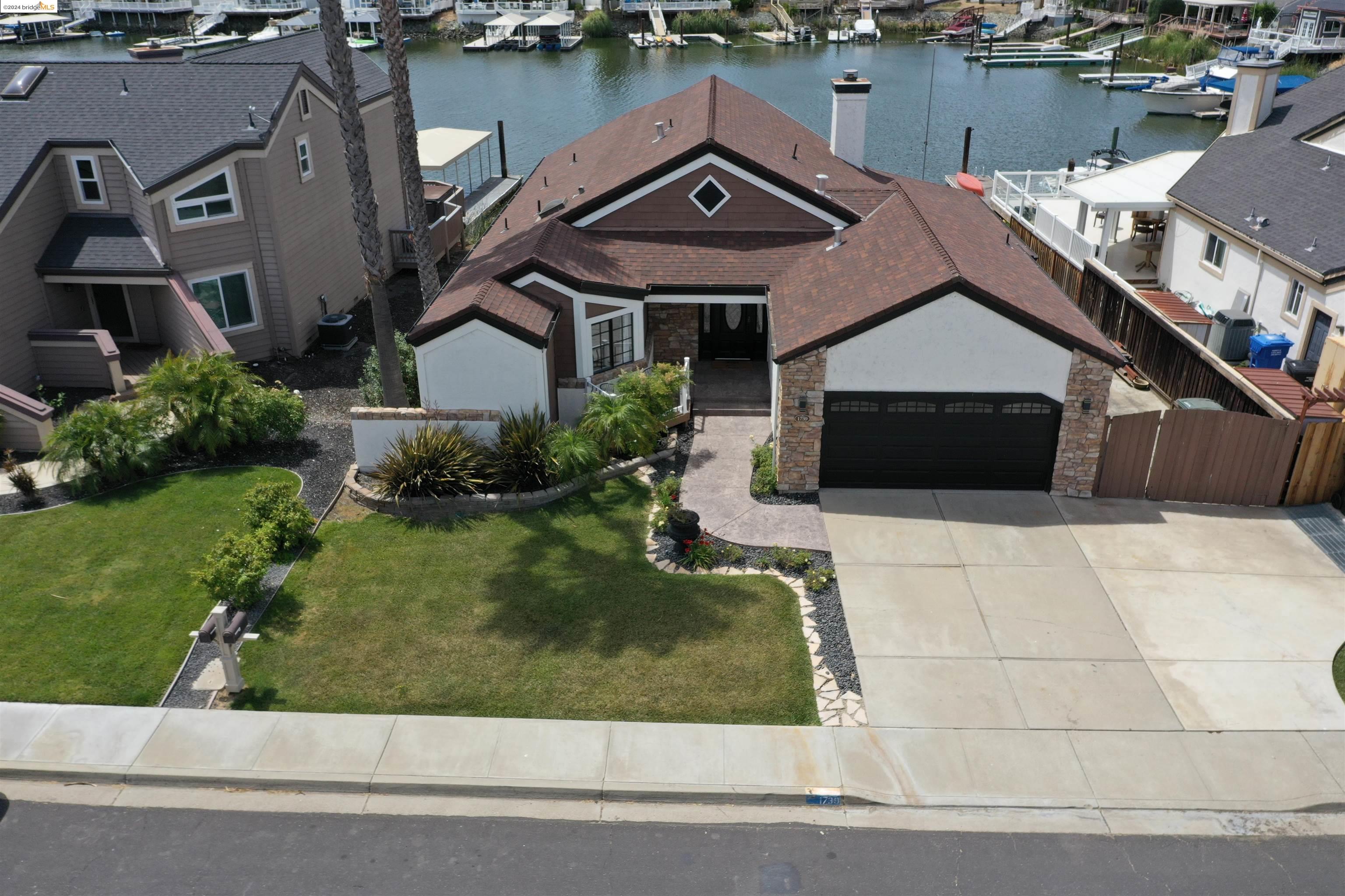 1739 Dune Point Way