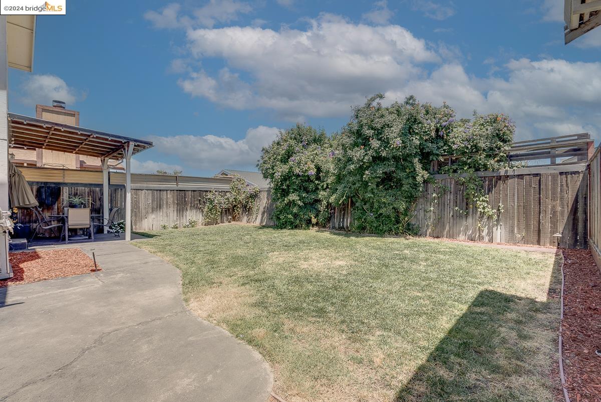 450 Almondtree Cir