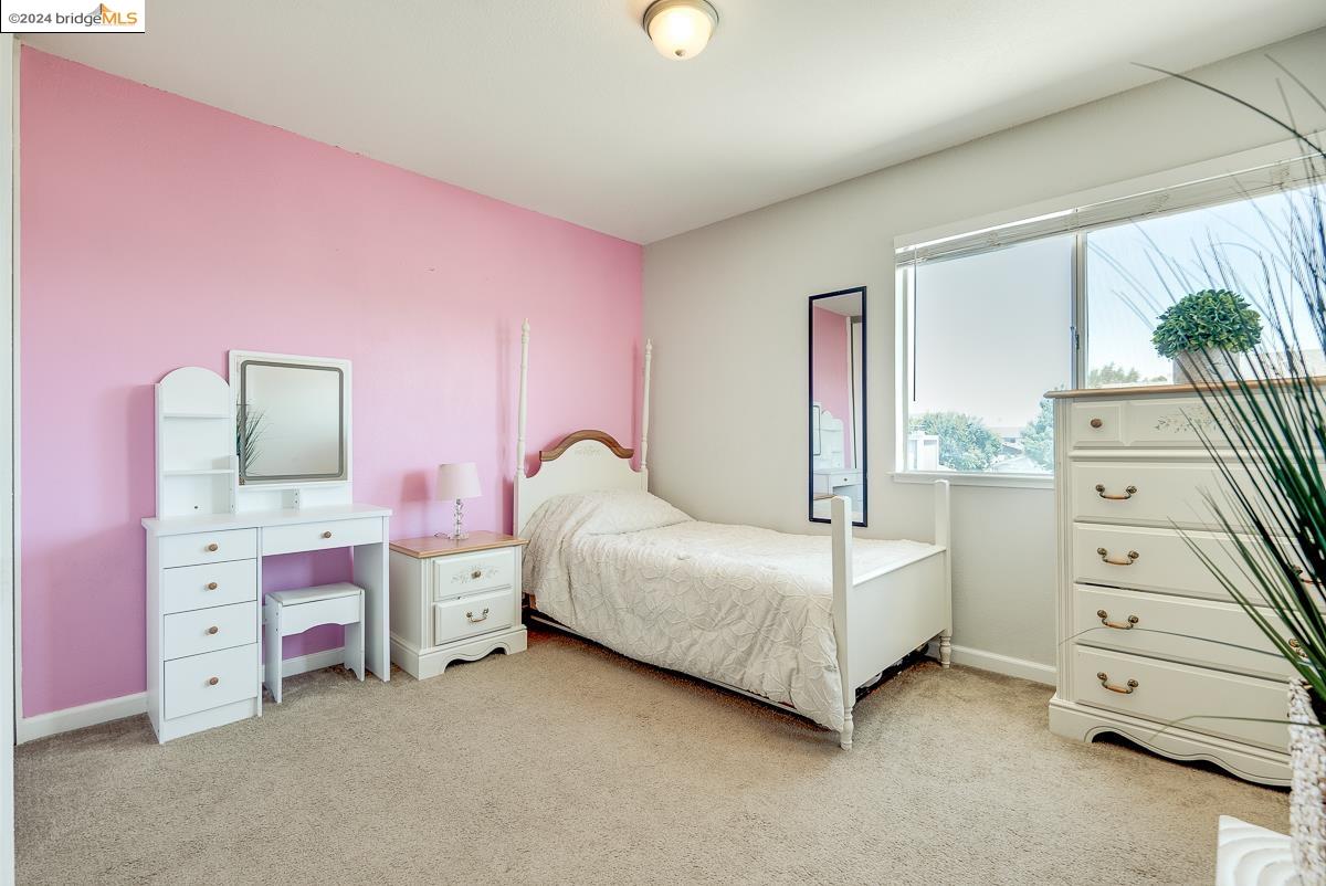 450 Almondtree Cir