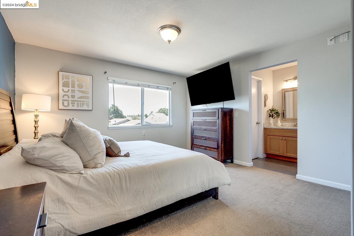 450 Almondtree Cir