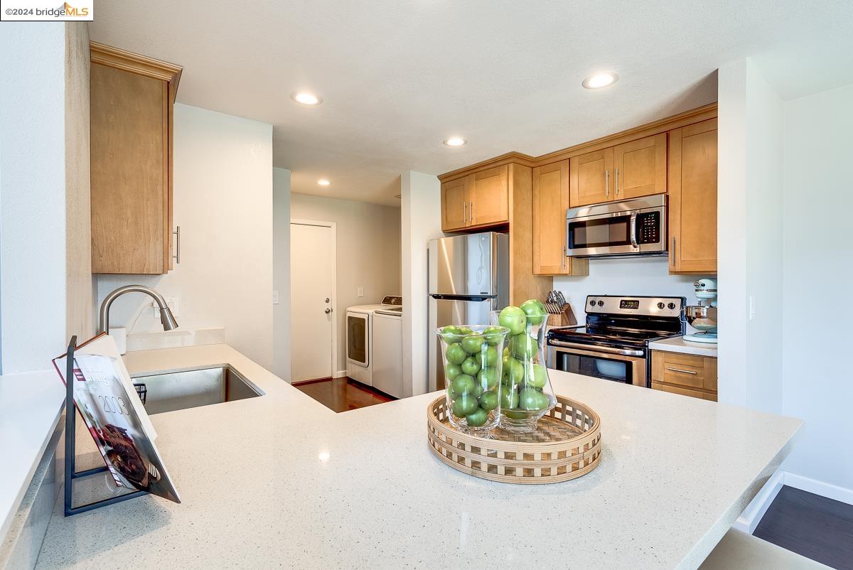 450 Almondtree Cir