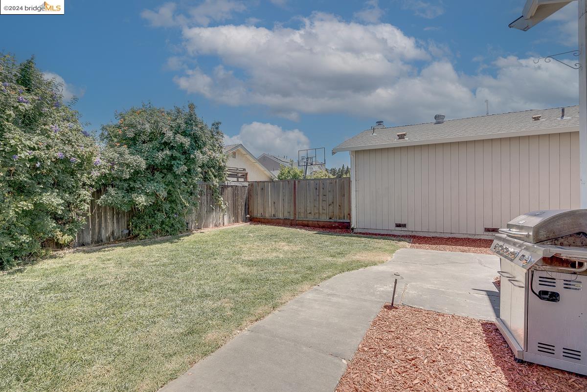 450 Almondtree Cir