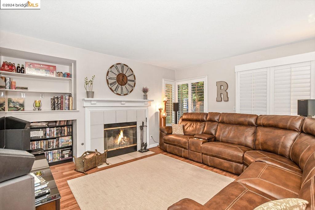 25 Jericho Ct