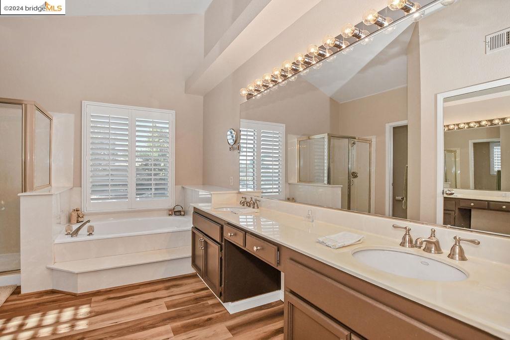 25 Jericho Ct