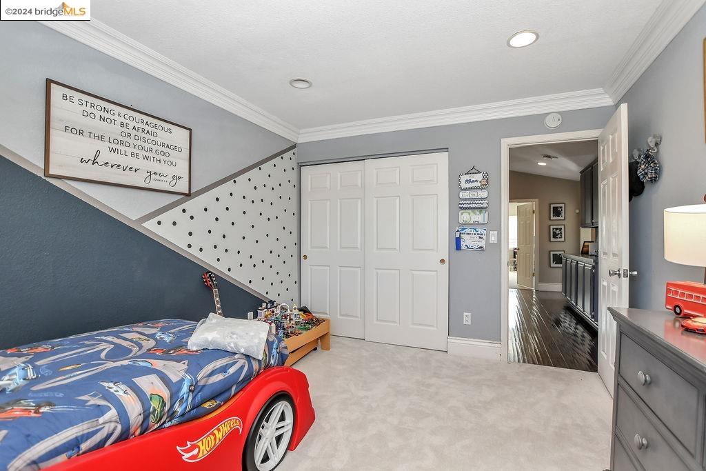 162 Pistachio Pl