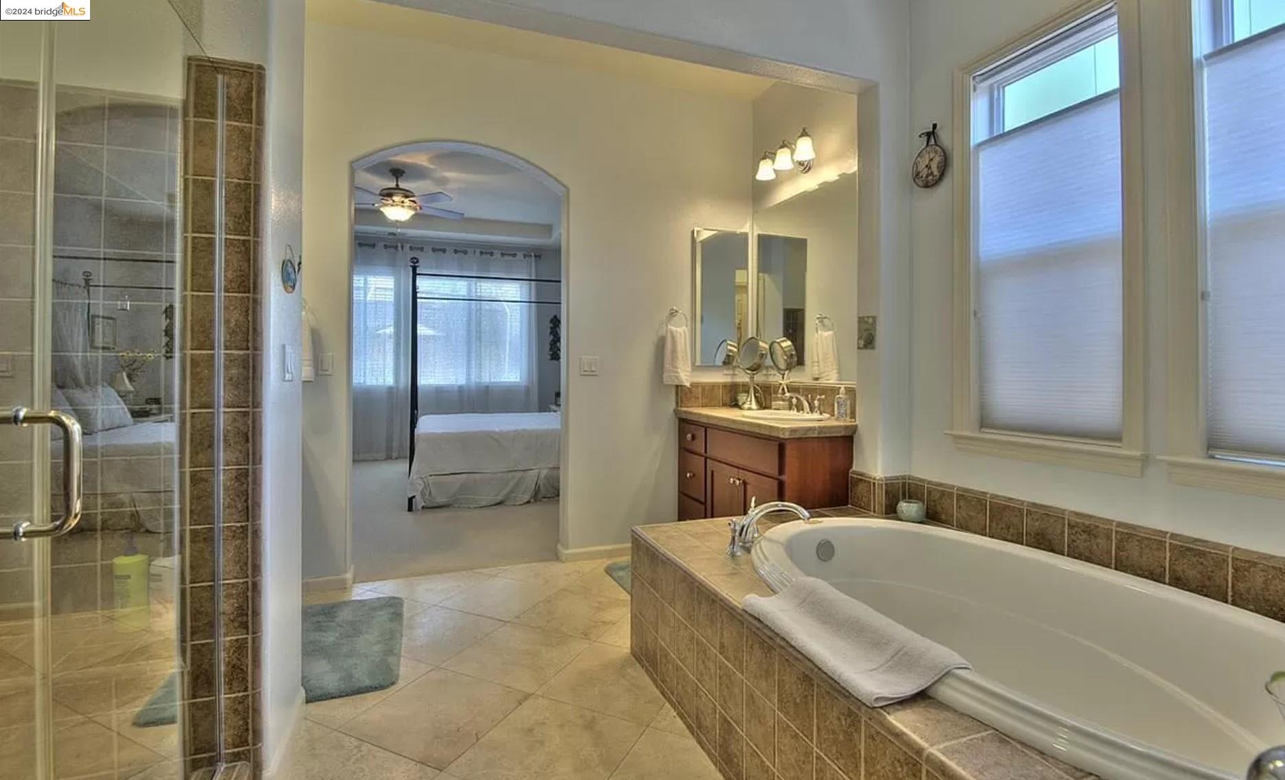 5626 Arcadia Cir