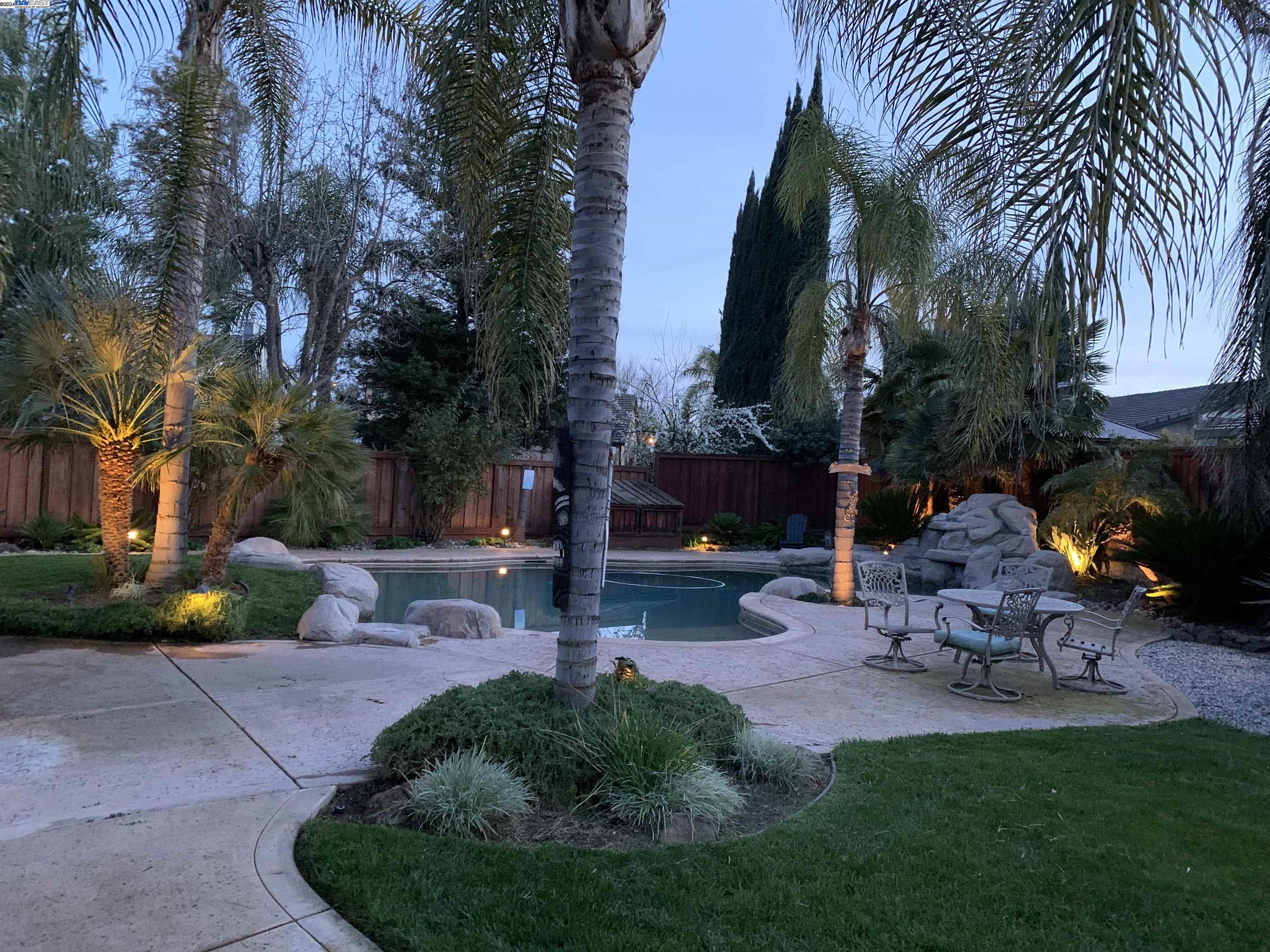 798 Crystal Garden Ct
