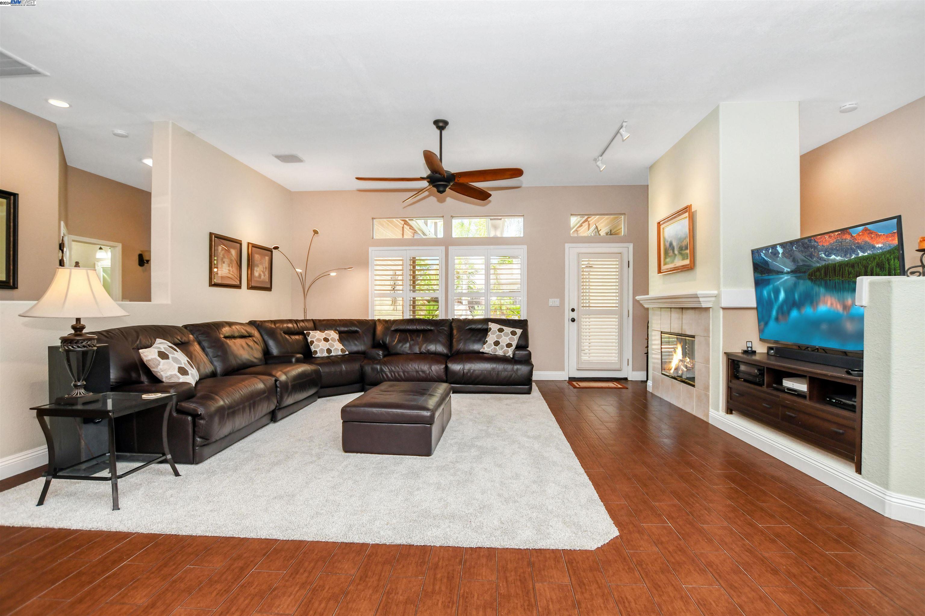 798 Crystal Garden Ct