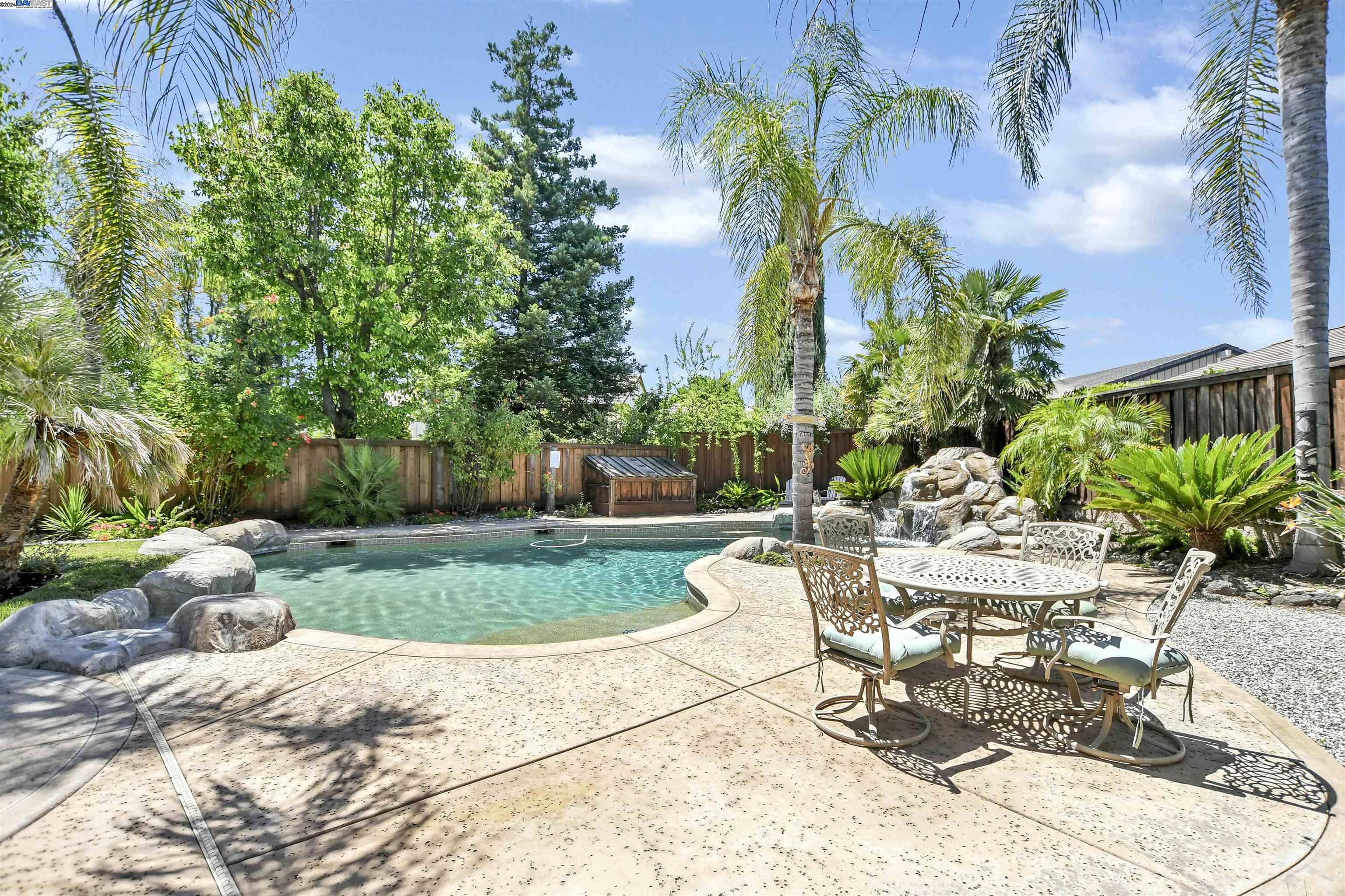798 Crystal Garden Ct