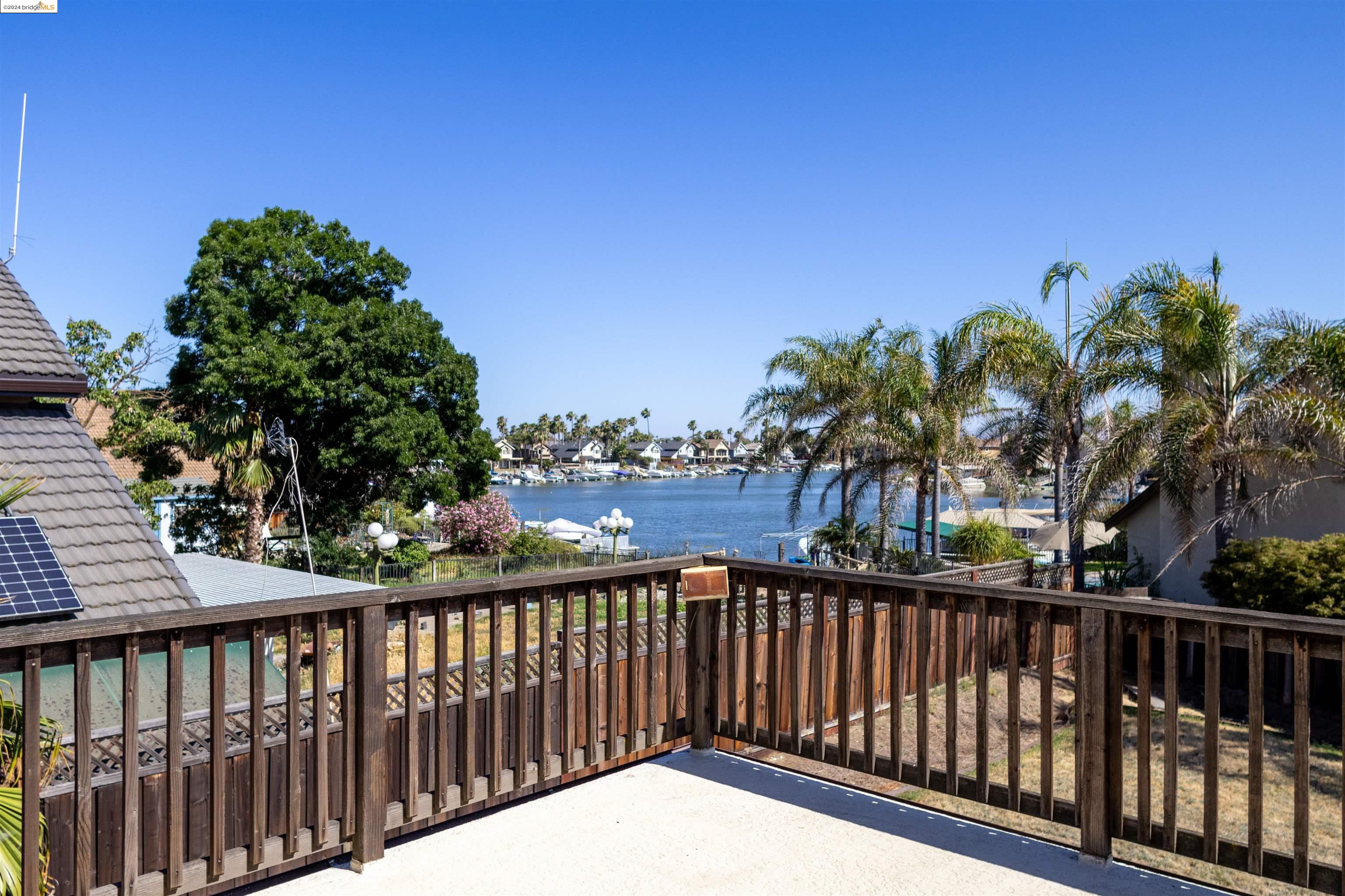 2096 Sand Point Rd