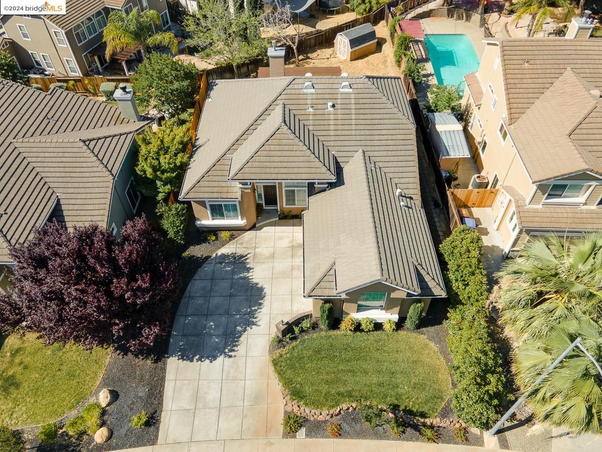 2568 Caddie Ct
