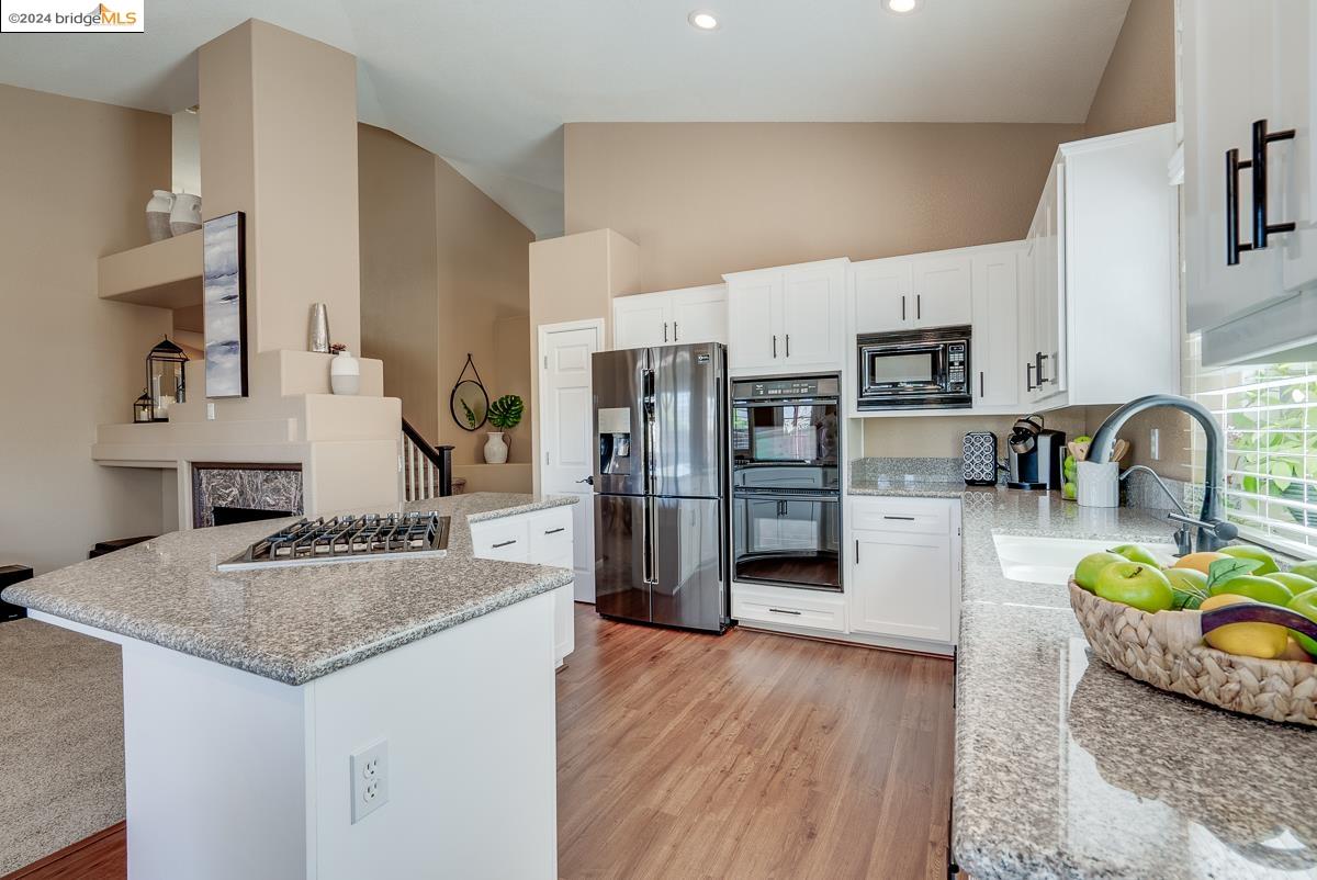 2568 Caddie Ct