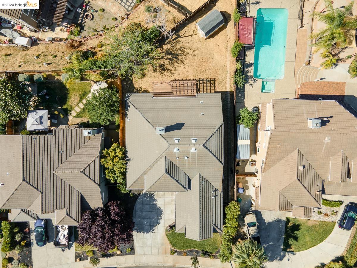 2568 Caddie Ct