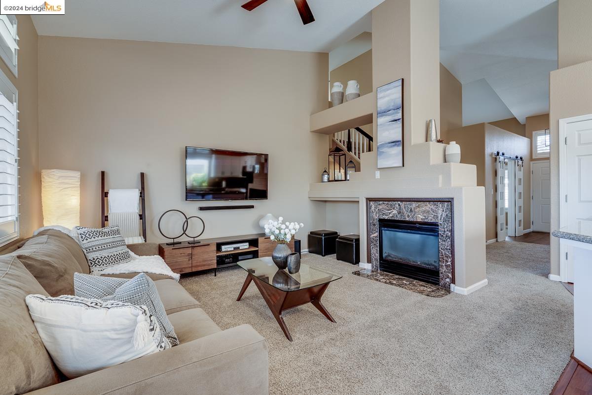 2568 Caddie Ct