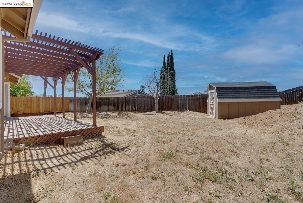 2568 Caddie Ct
