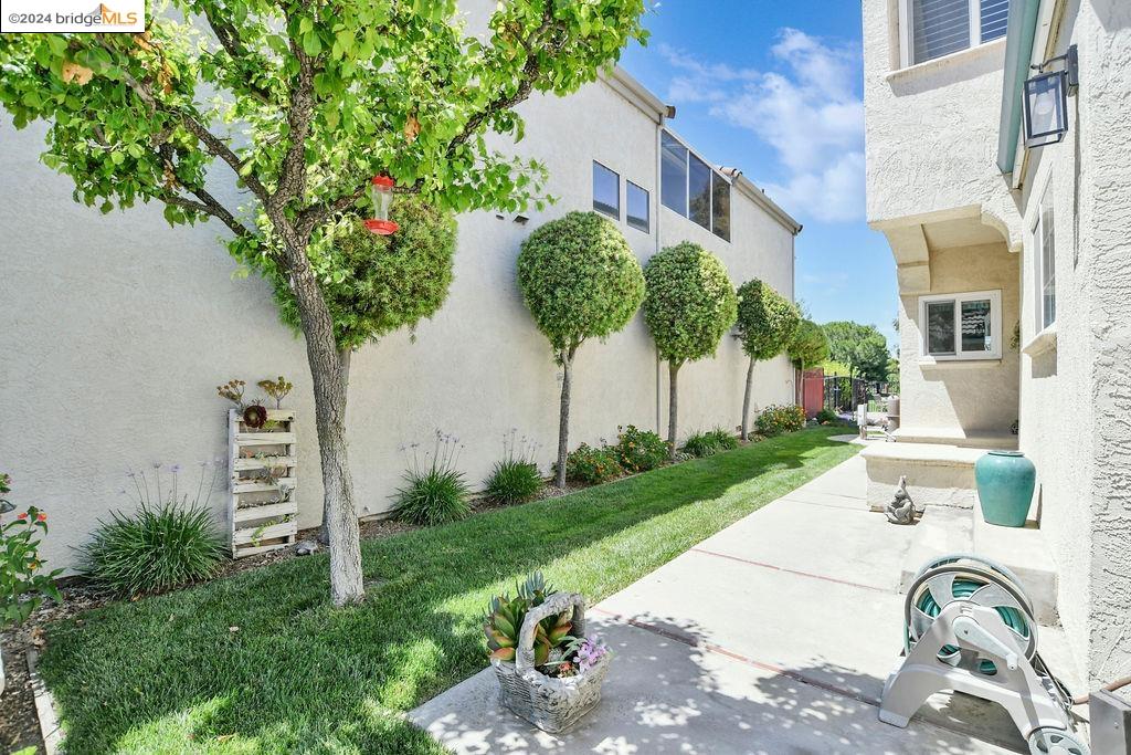 2867 Cherry Hills Dr