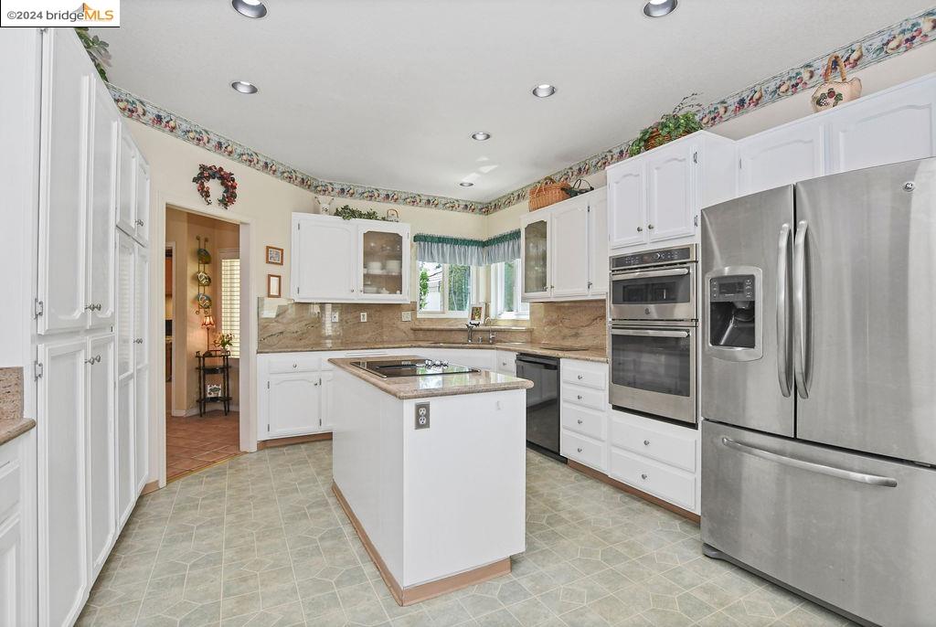 2867 Cherry Hills Dr