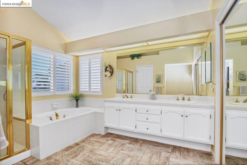 2867 Cherry Hills Dr