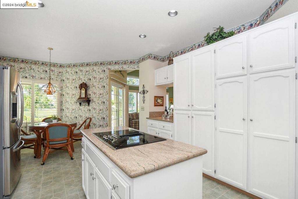 2867 Cherry Hills Dr
