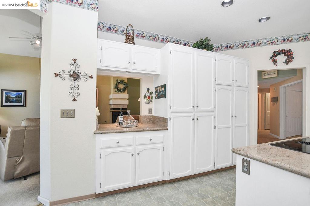 2867 Cherry Hills Dr