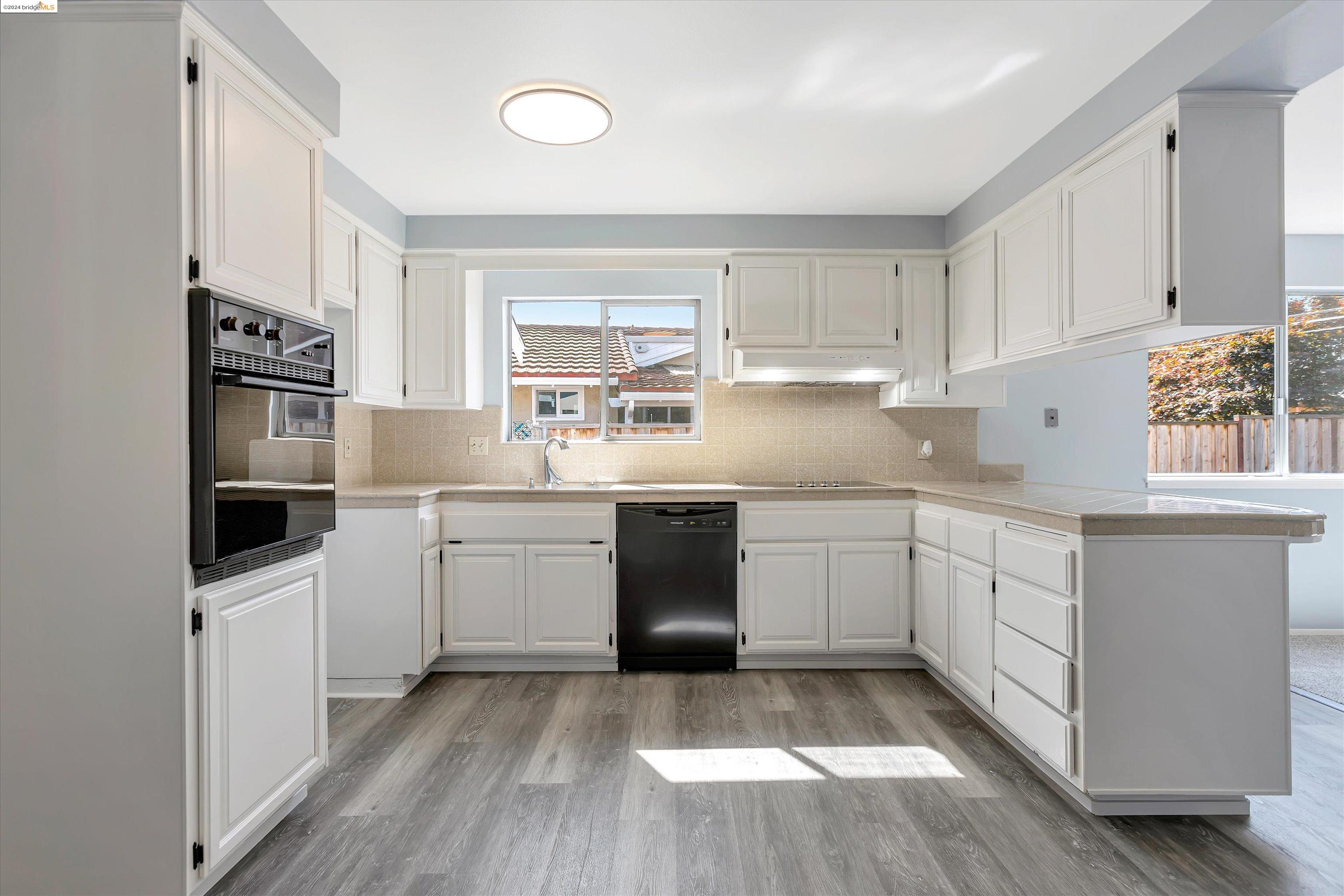 4610 Regina Ln