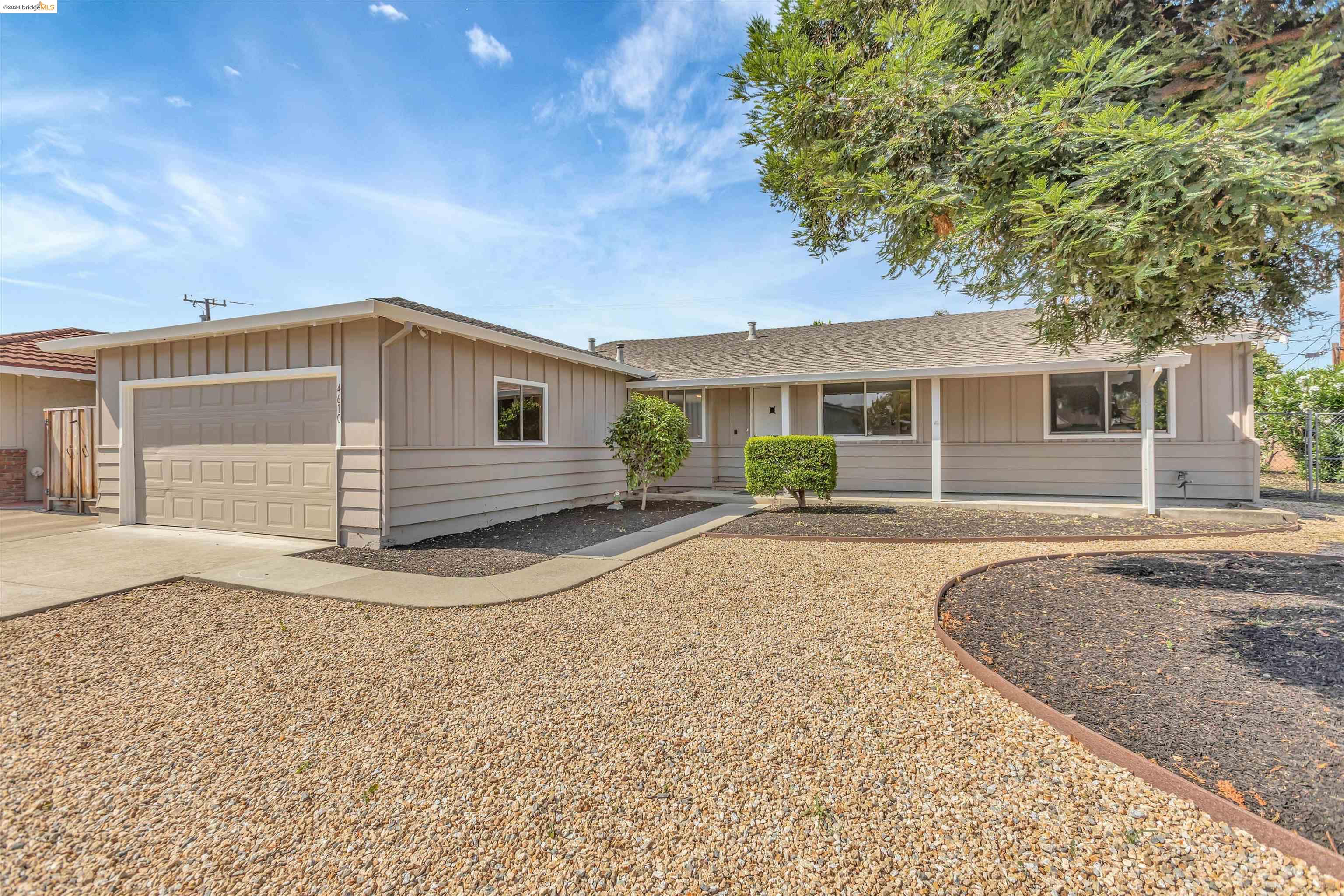 4610 Regina Ln