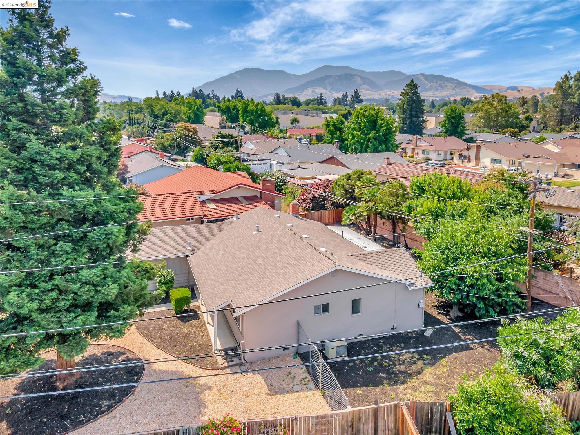 4610 Regina Ln