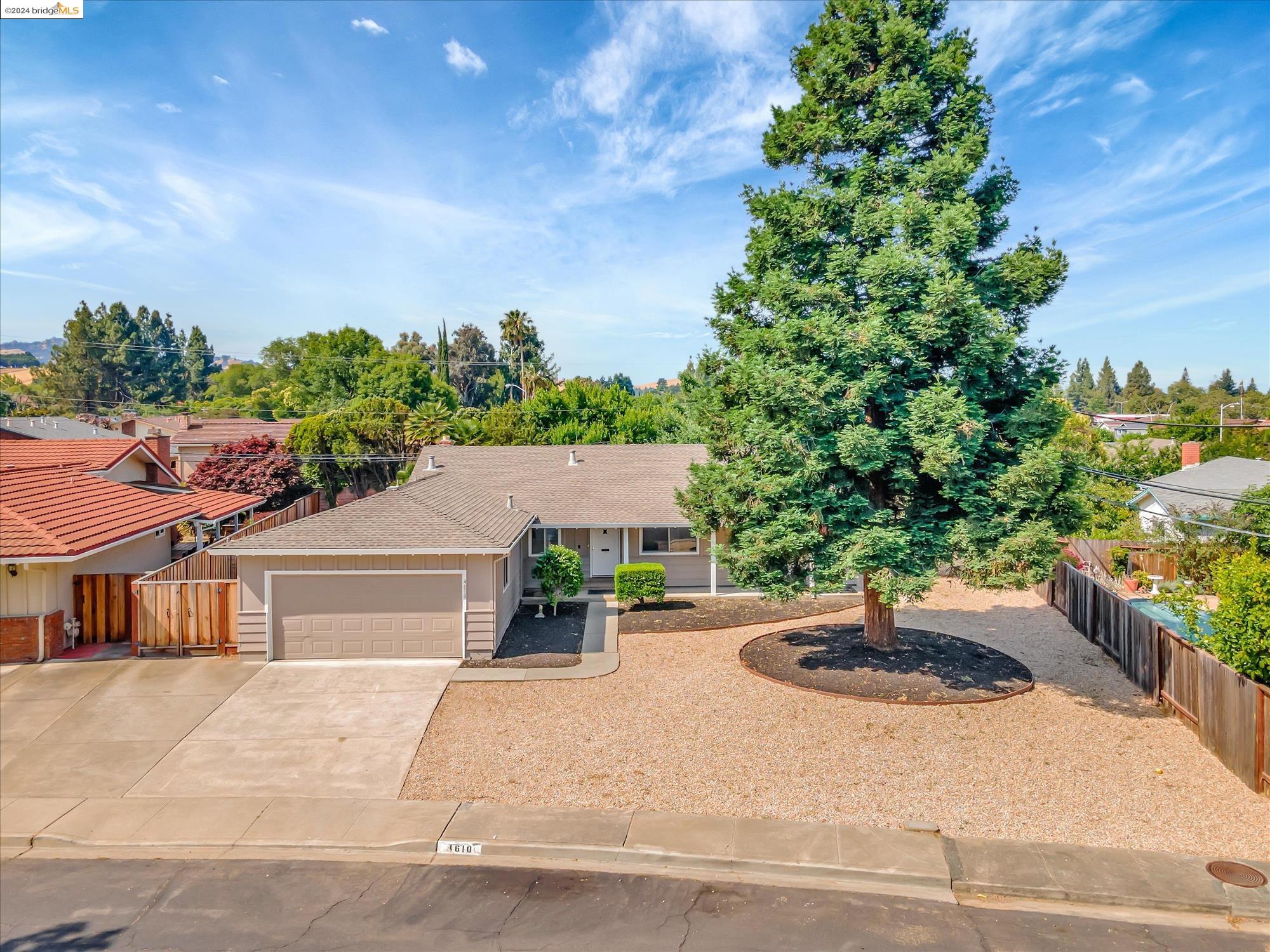 4610 Regina Ln