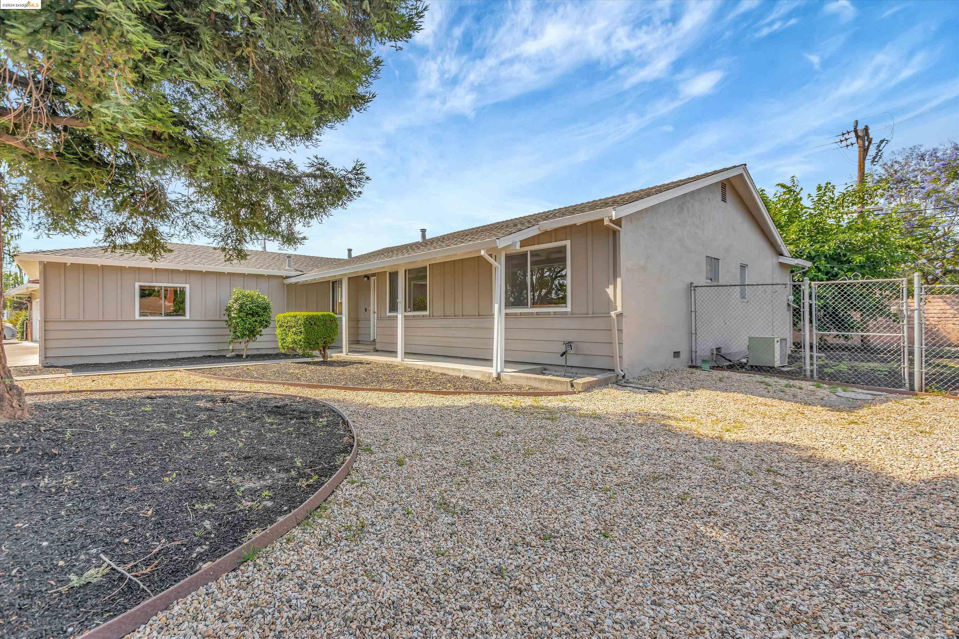 4610 Regina Ln
