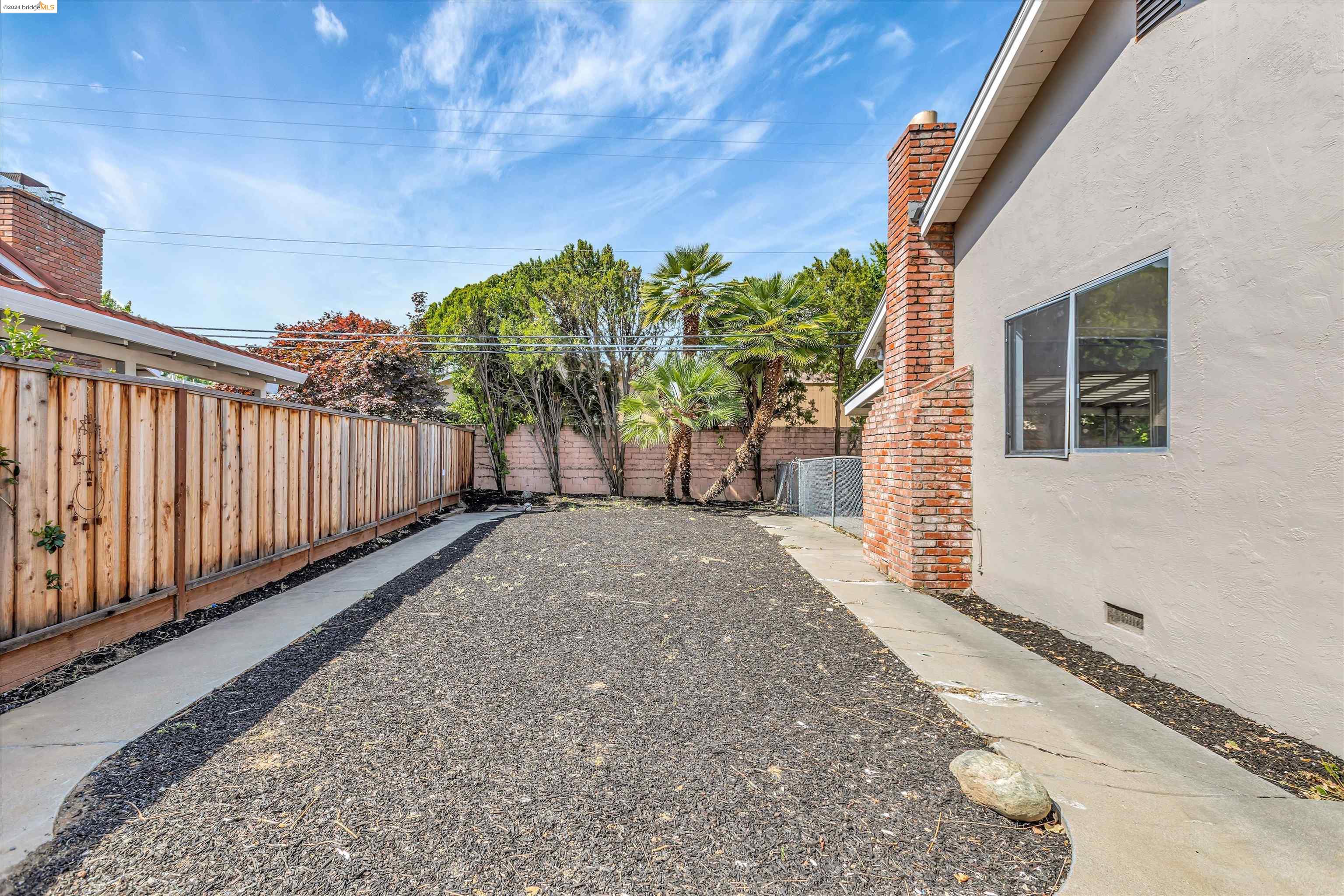 4610 Regina Ln