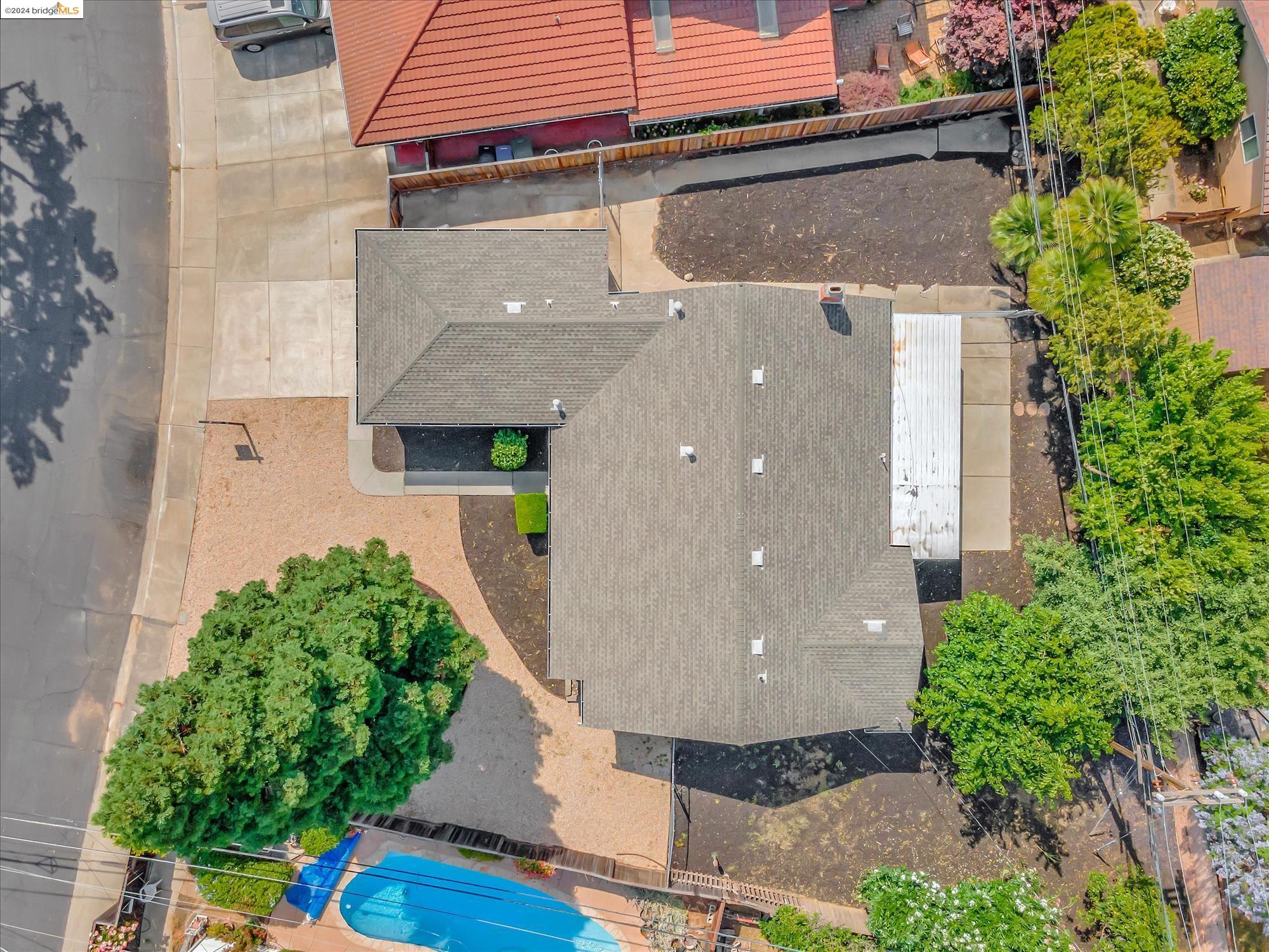 4610 Regina Ln