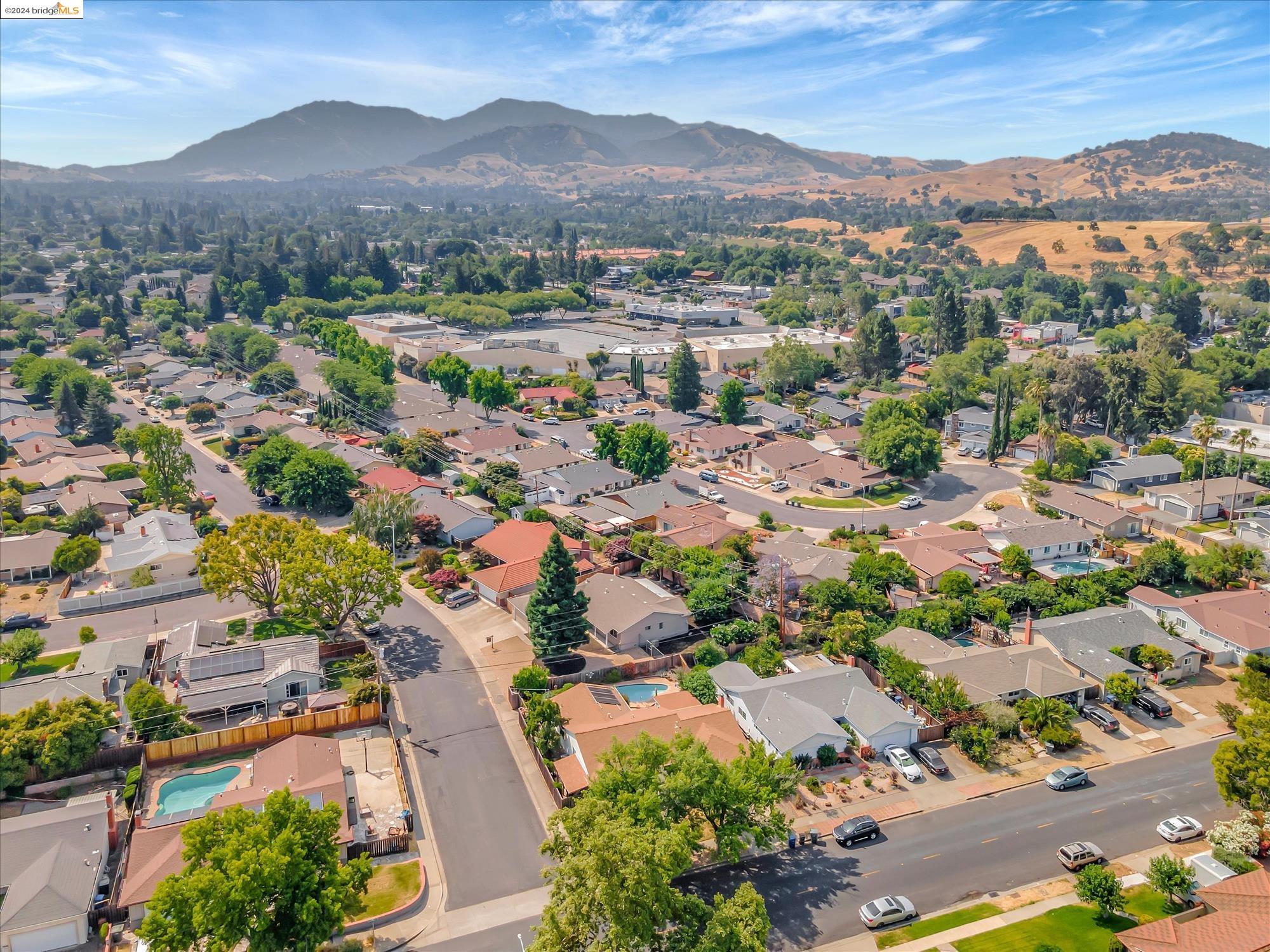 4610 Regina Ln