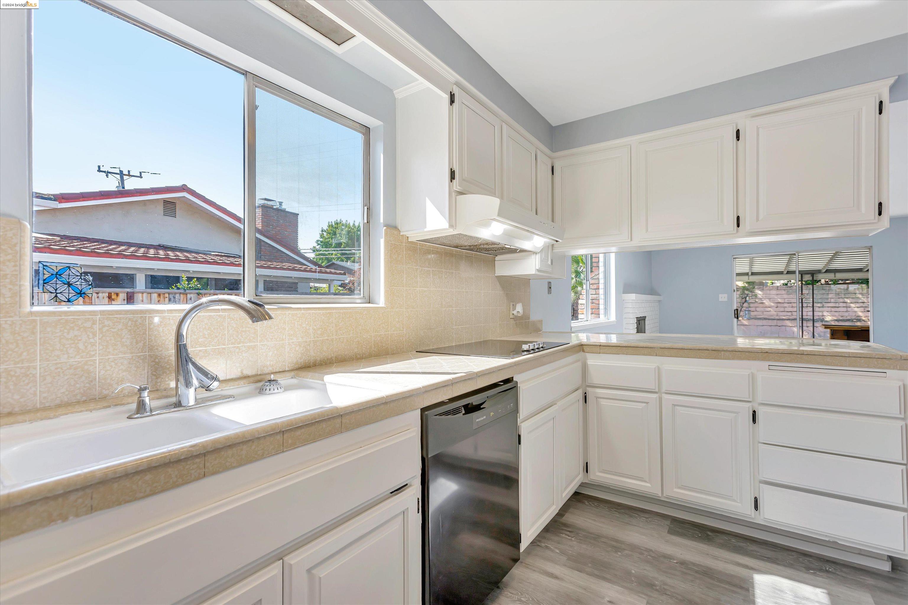 4610 Regina Ln