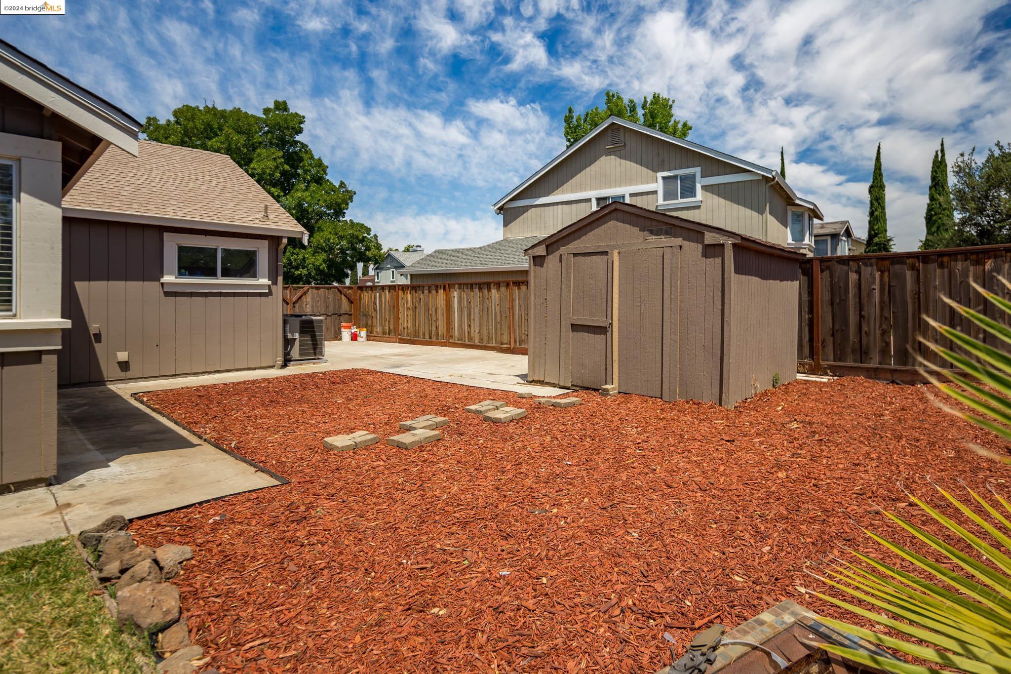 4720 Duarte Ave
