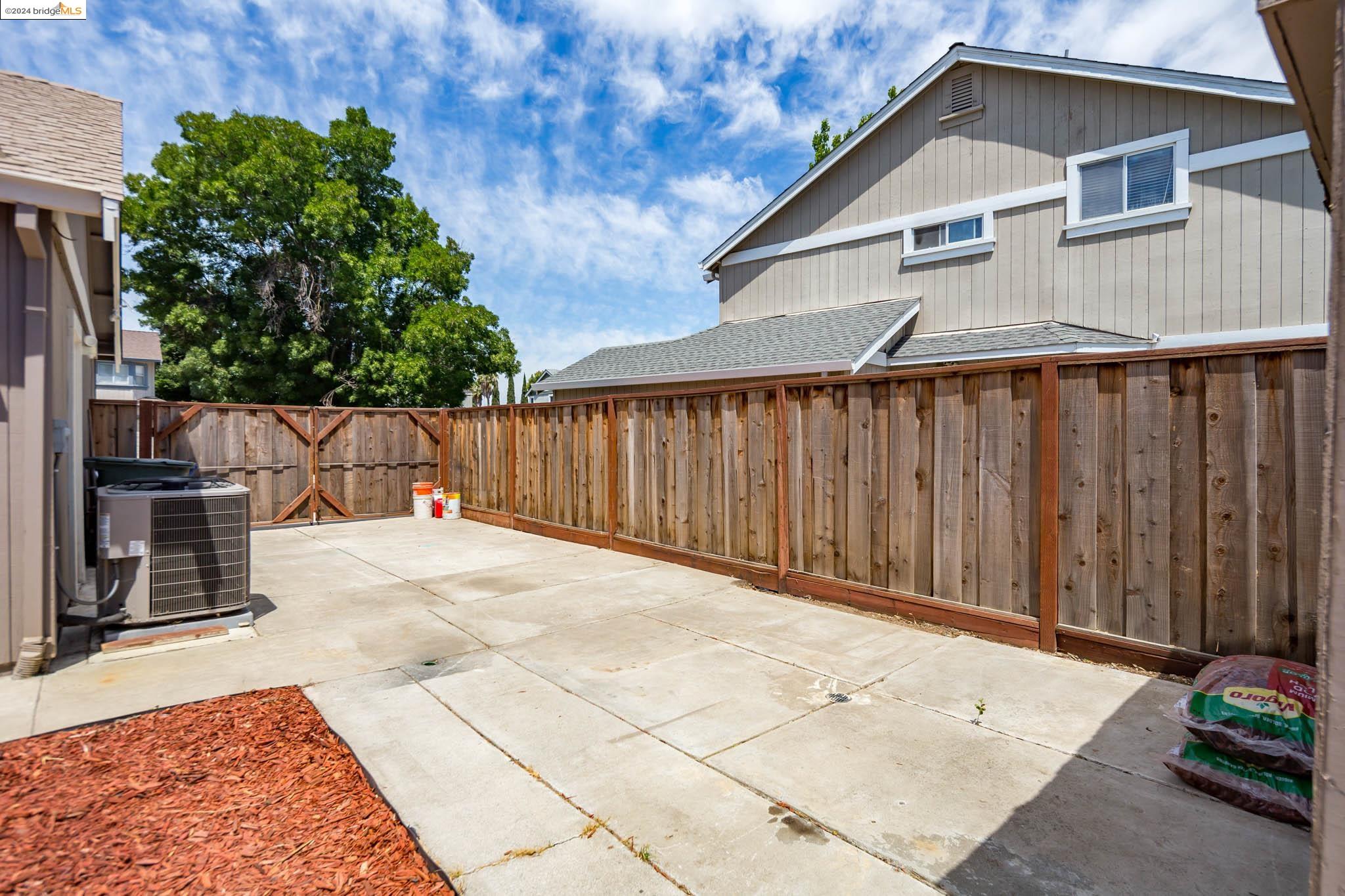 4720 Duarte Ave