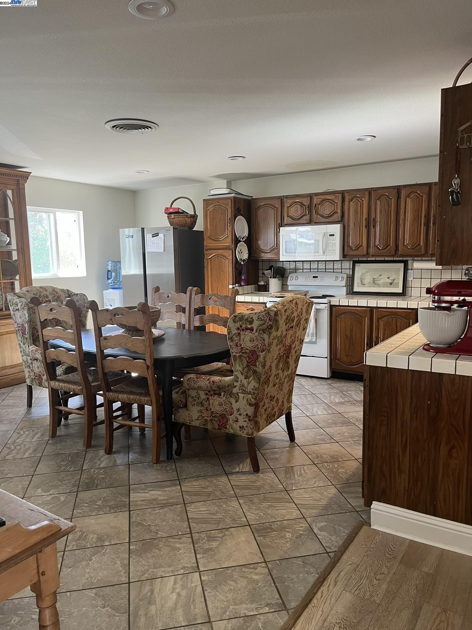 22455 Marsh Creek Rd